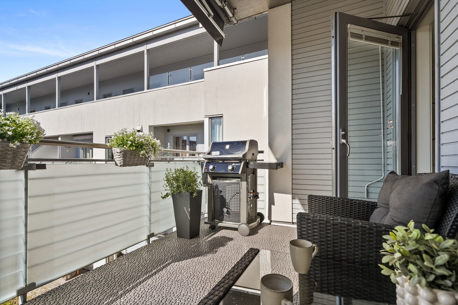 På balkongen får dere 7,6 m² til rådighet; god plass til sittegruppe og grill. Galleribilde