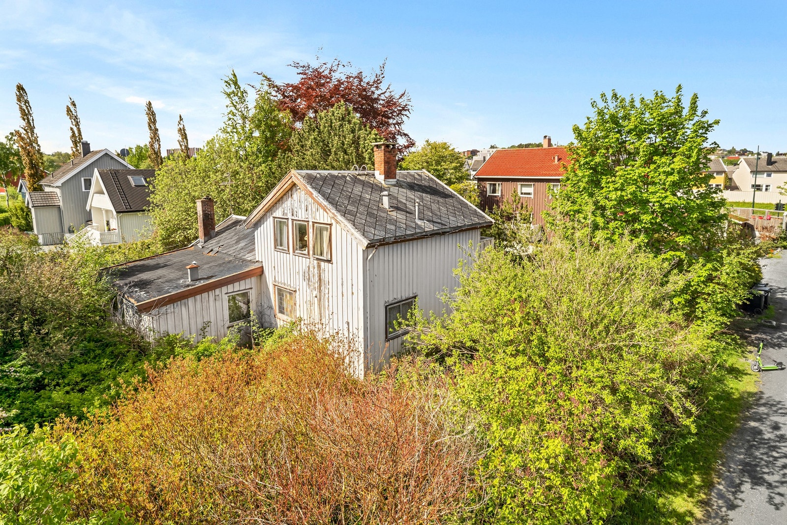 Boligen er å anse som et saneringsobjekt, og anbefales revet. Galleribilde