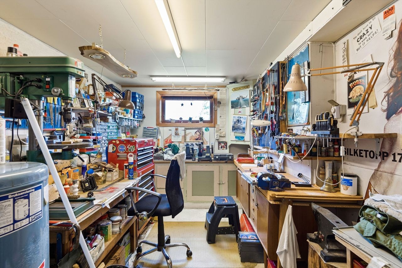 Verksted i underetasjen på våningshuset Galleribilde