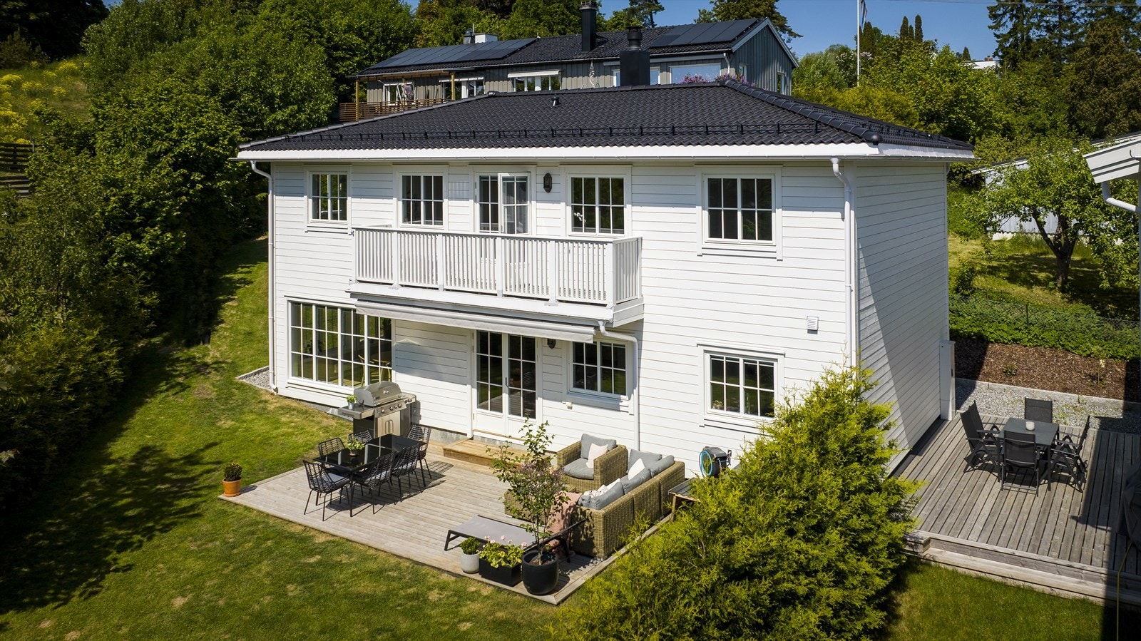 Velkommen til Sondrevegen 5 A - presentert av Stian Pøhner og Torstein Kirud Galleribilde