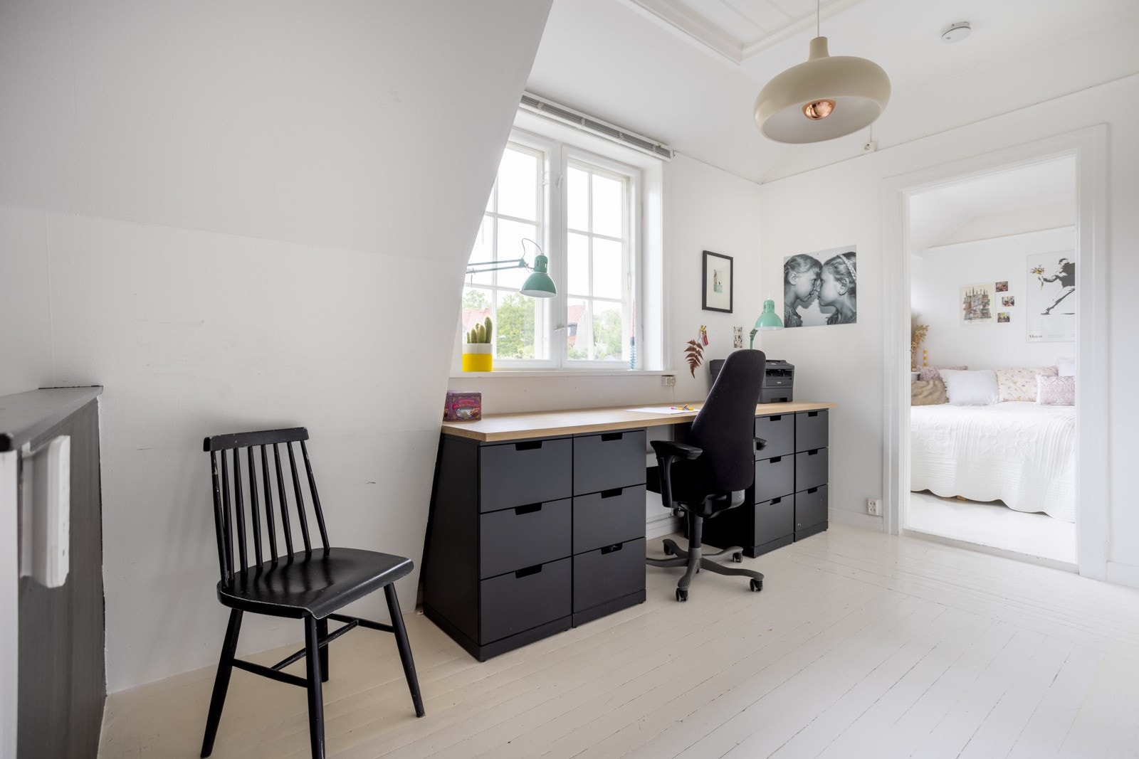 Mellomgang mellom rommene med flere bruksmuligheter. Galleribilde