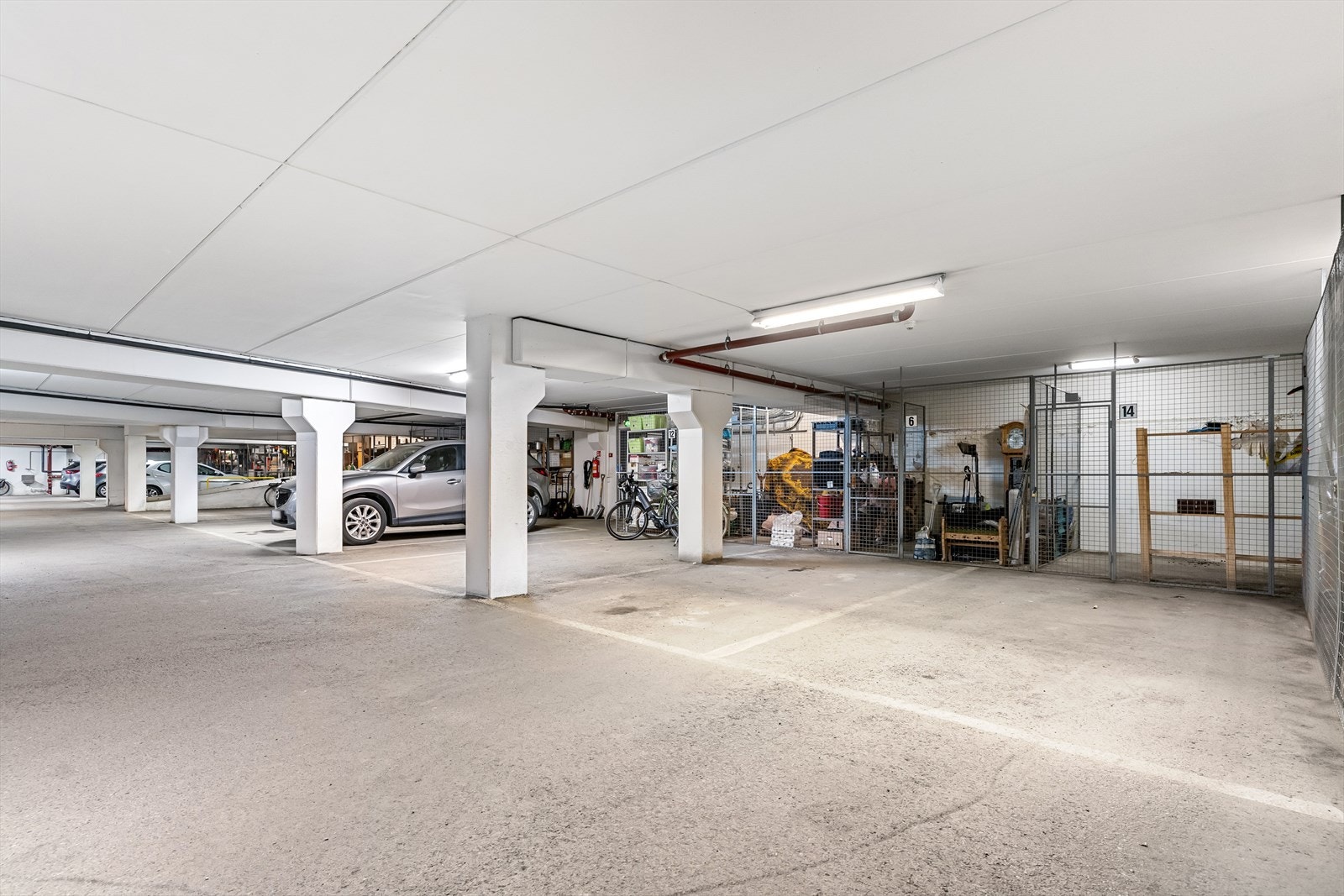 Det medfølger garasjeplass og bod i felles garasjeanlegg. Galleribilde