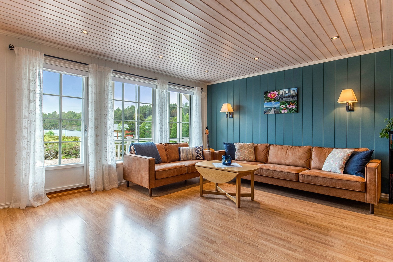 Stue med utgang til veranda. Galleribilde