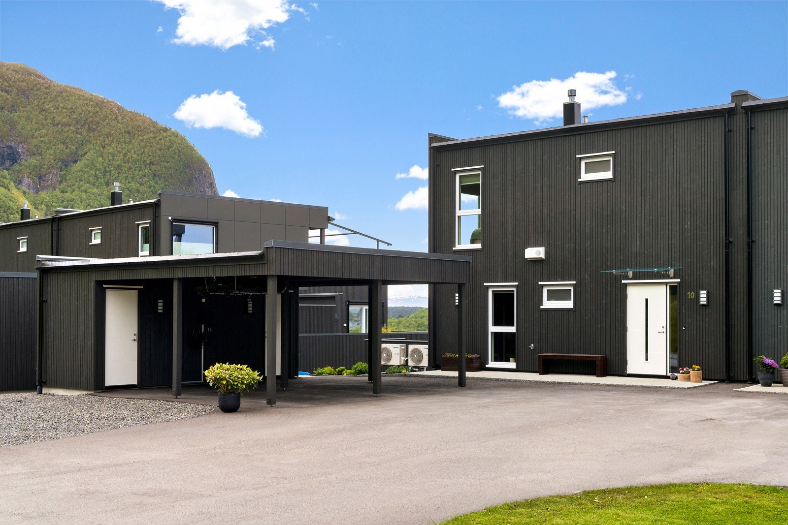 Velkommen til Mevoldvegen 10! Galleribilde