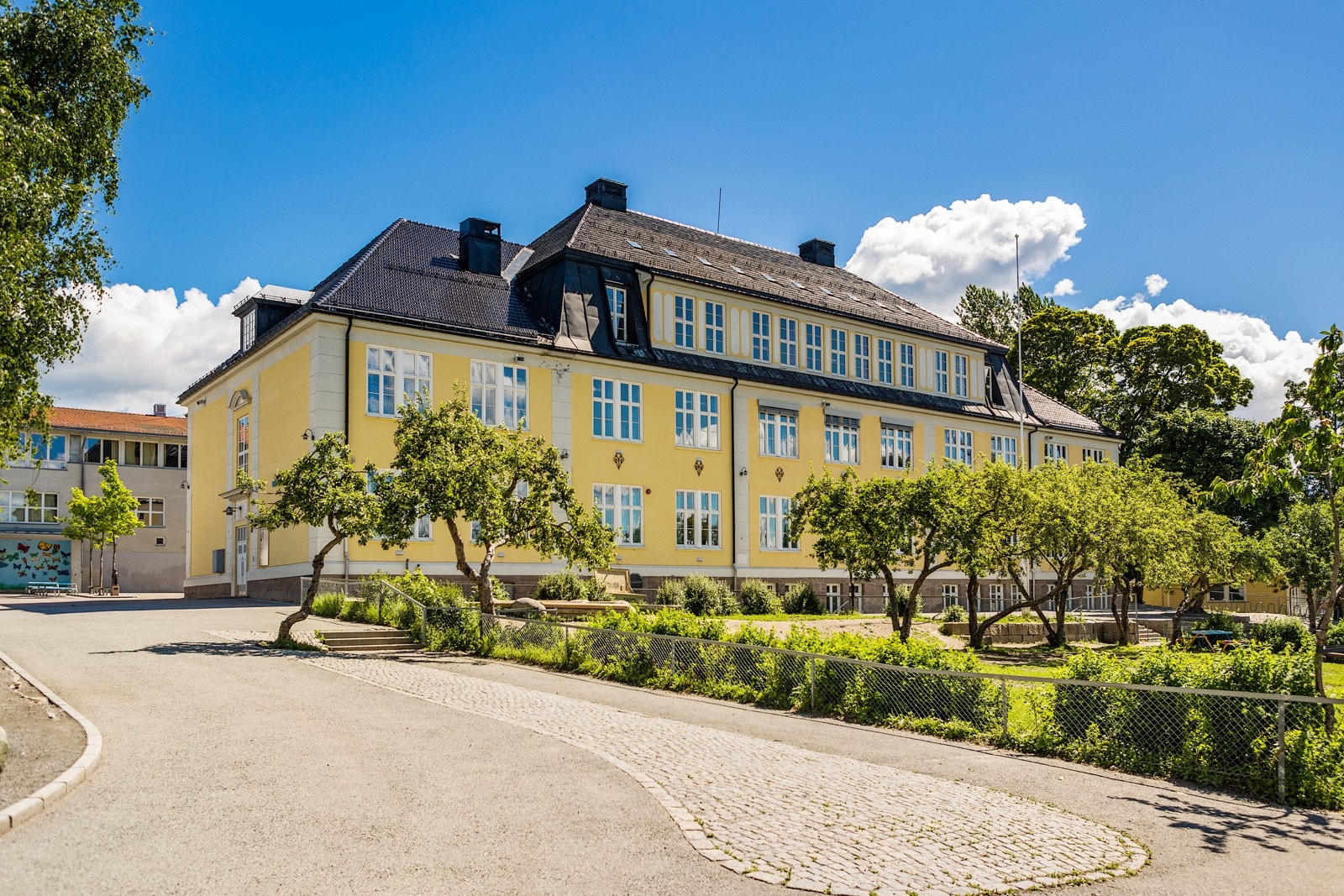 Bekkelaget skole (1. - 7. klasse). Galleribilde
