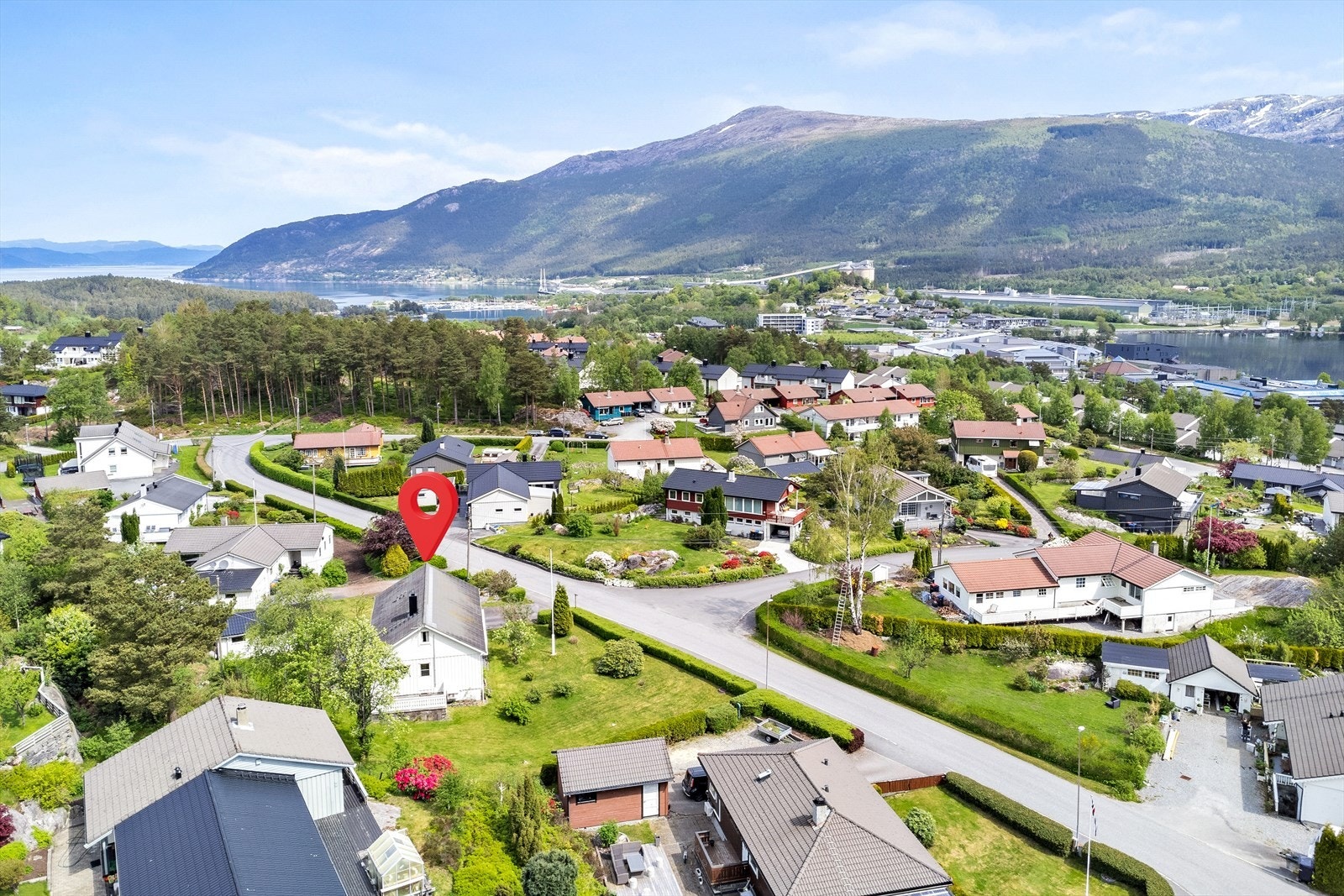 Her ligger den fint og tilbaktrukket til samtidig som den nyter gode lys- og solforhold Galleribilde