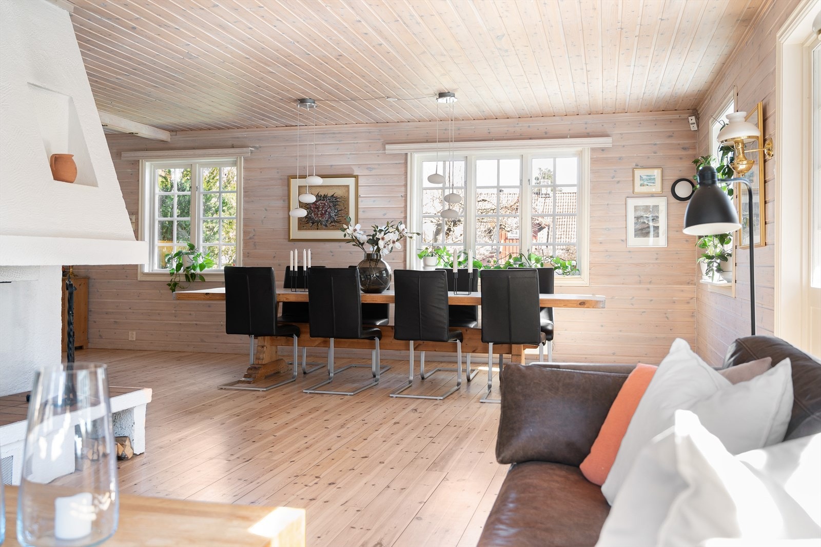 God plass til langbord. Galleribilde