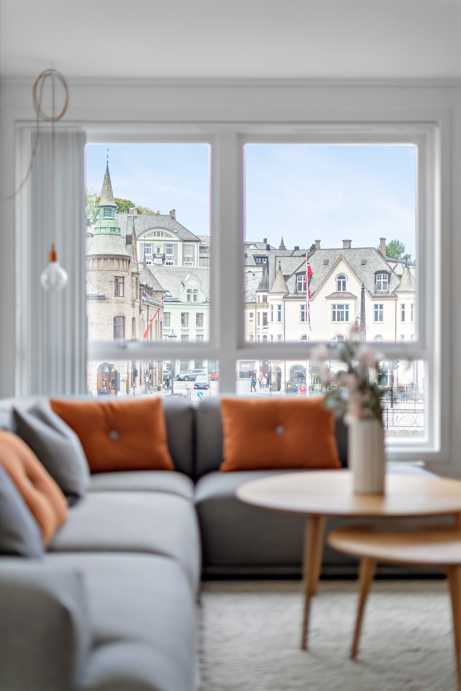 Leiligheten fremstår som enkel, men spennende å kunne innrede. Det er enkelt å variere, eller endre etter egne behov. Galleribilde