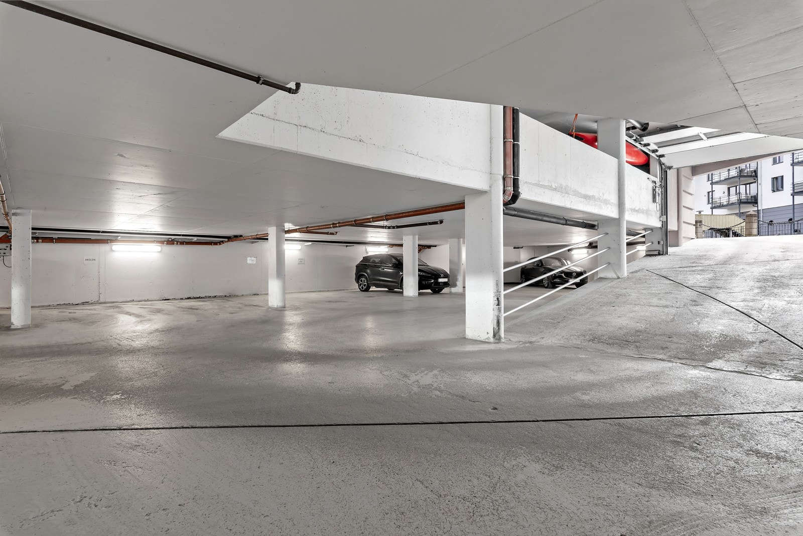 Parkering i garasje gjør det lettvint og enkelt. Galleribilde