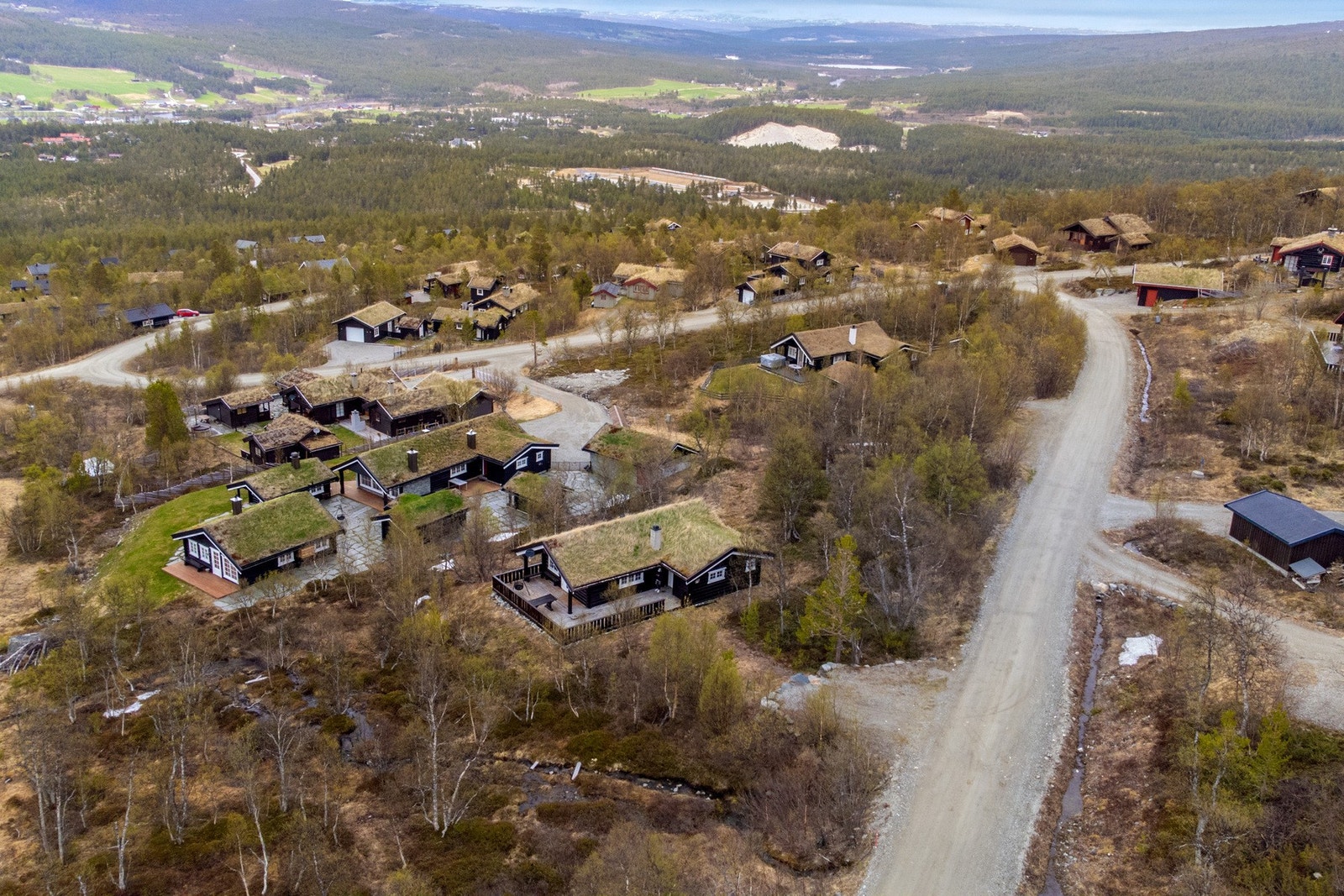 Hytta har ski in/ski out og ligger i øvre del av feltet med kort vei til toppen av skiheisen Galleribilde
