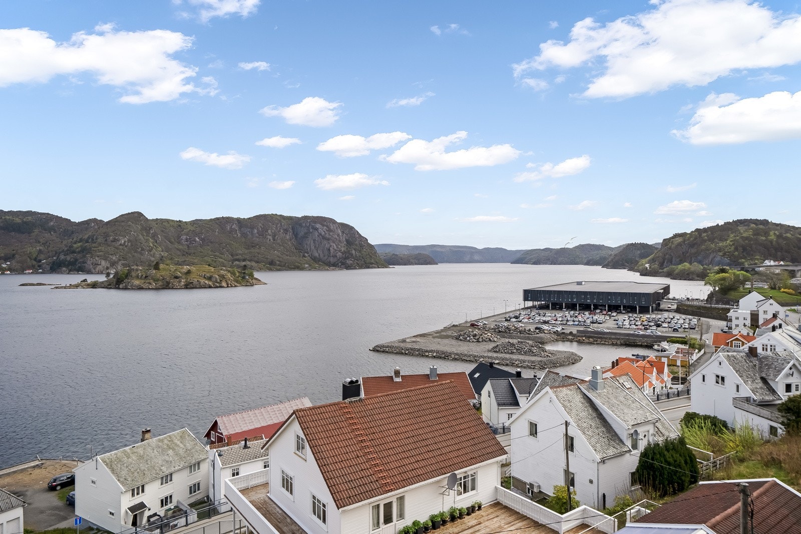Utsikt fra leilighten. Galleribilde