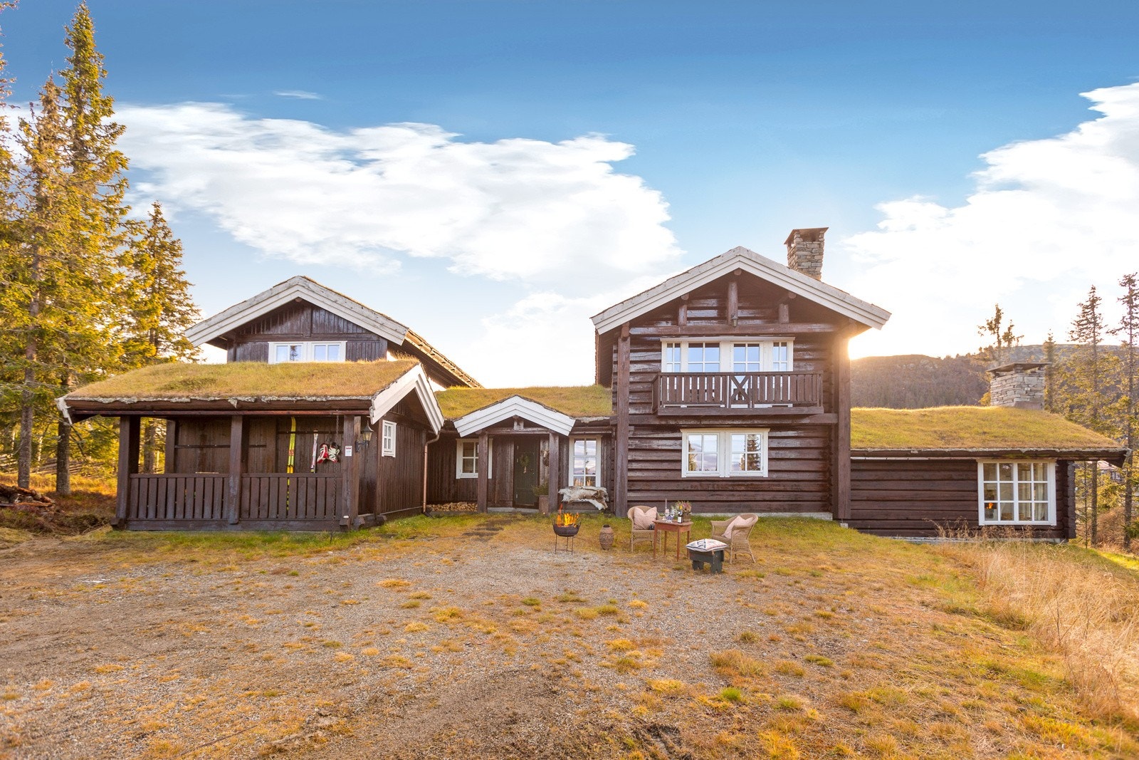 Stor og innholdsrik hytte med flott beliggenhet på Kvitfjell Galleribilde