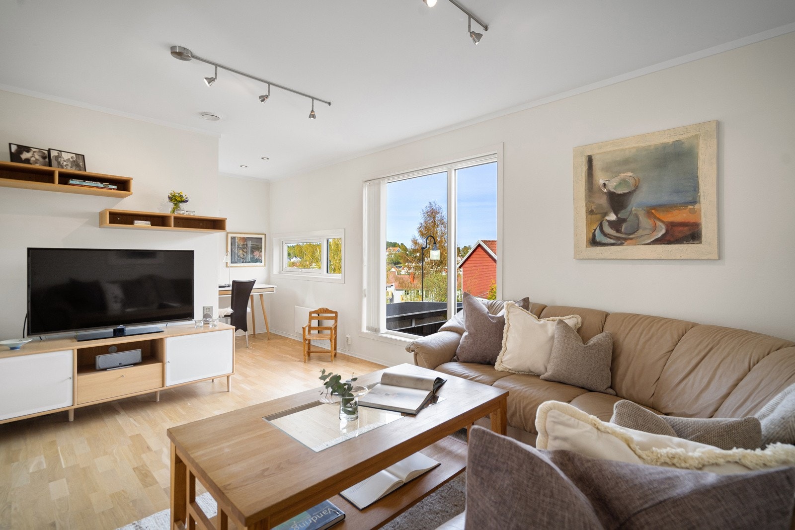 TV-stue/soverom i hovedplan Galleribilde