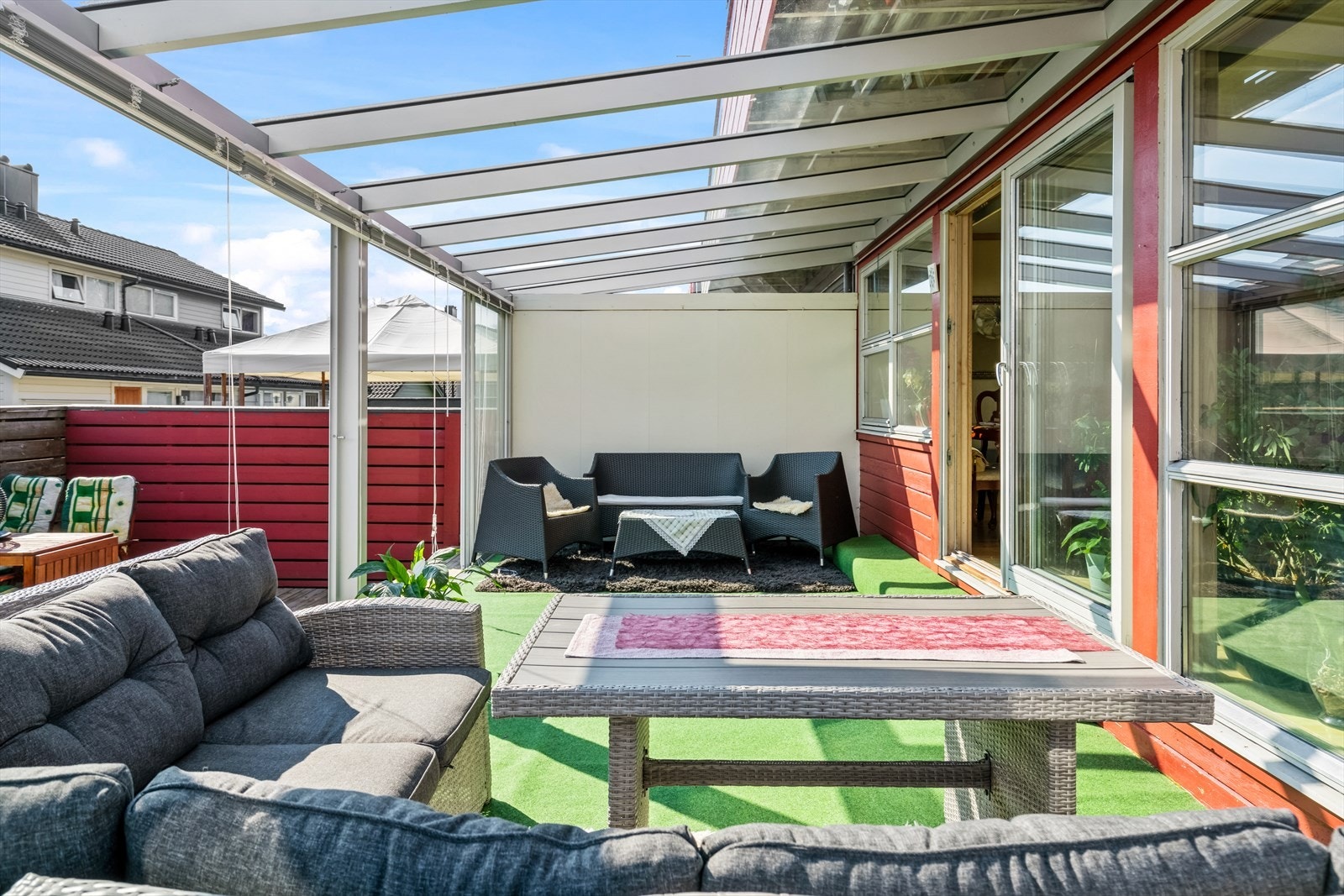 God plass til både lounge og spisegruppe. Galleribilde