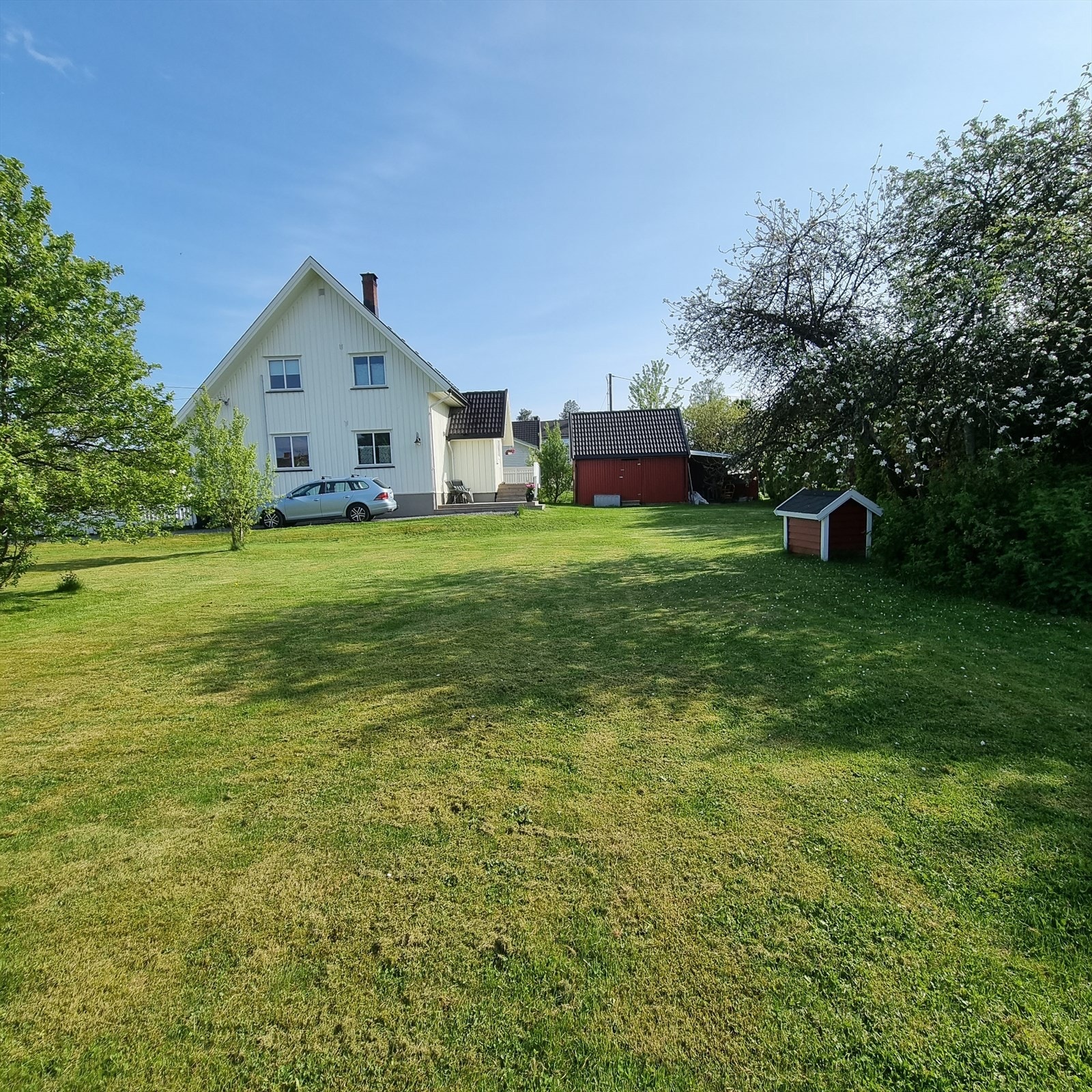 EiendomsMegler 1 v/Stein Nordberg presenterer Kompanivegen 10A - enebolig med stor tomt! Galleribilde