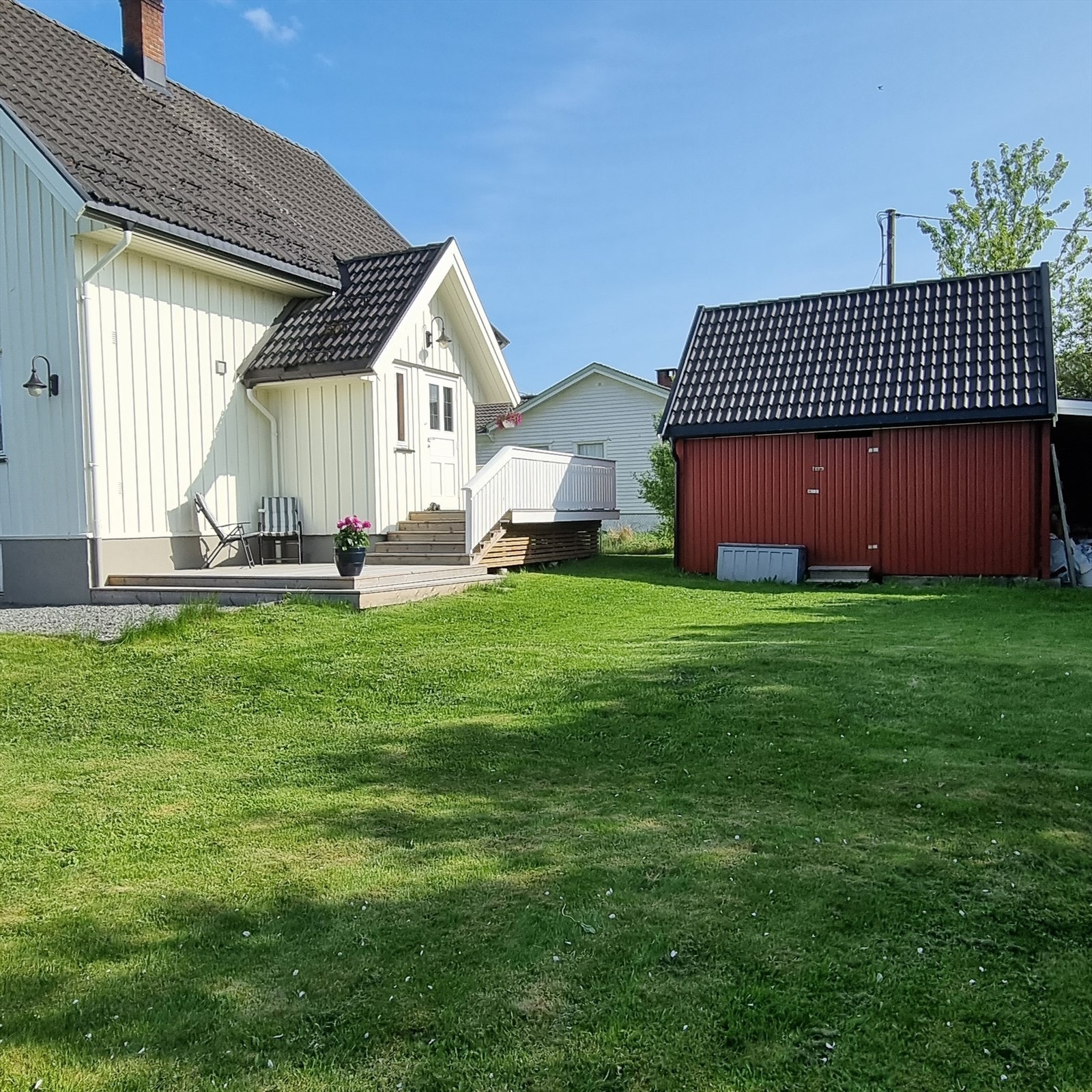 Hagen er relativt flat og idyllisk, og meget barnevennlig som gjør den perfekt for lek og uteaktiviteter. Galleribilde