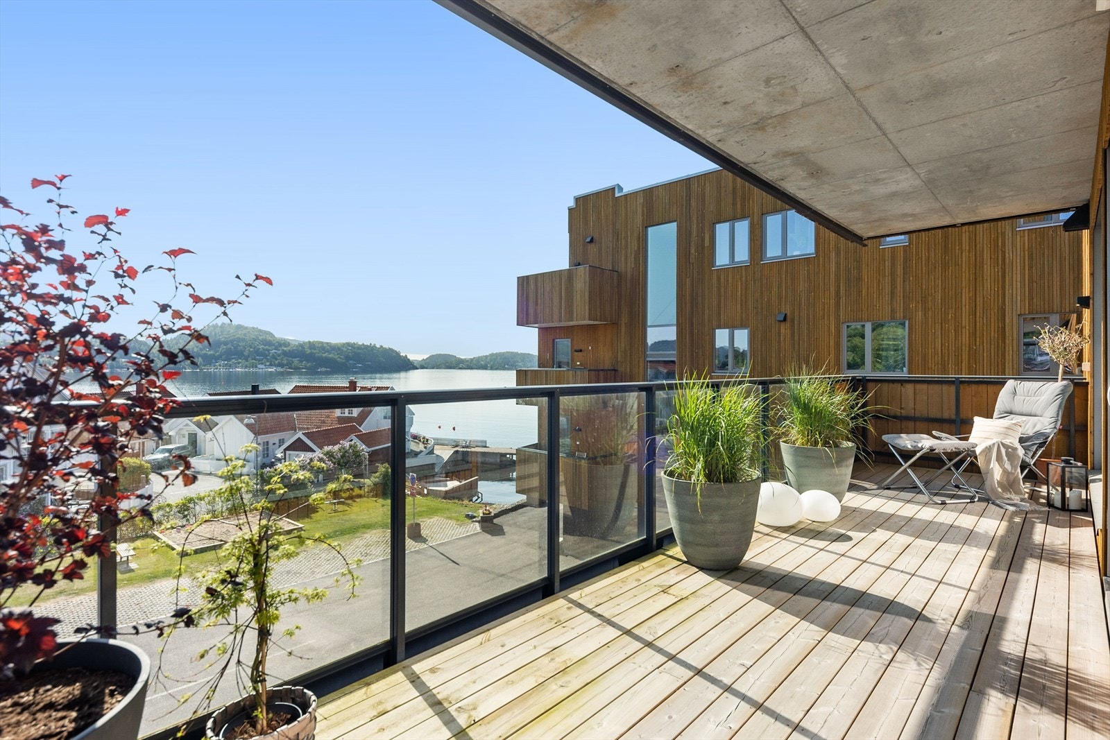 Lekker selveierleilighet i 3.etasje med flotte sol- og utsiktsforhold Galleribilde