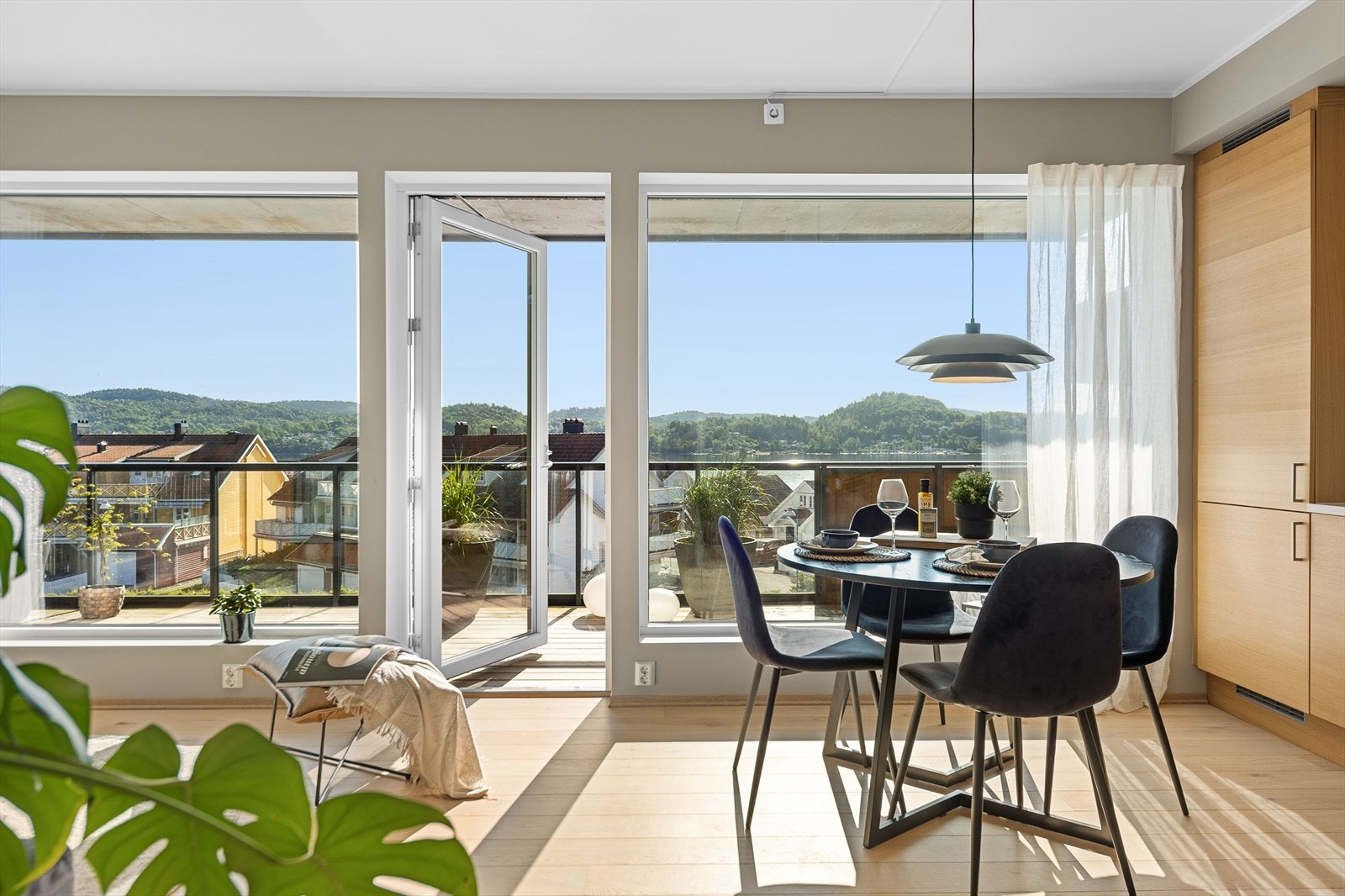 Velkommen inn til denne vakre leiligheten! Galleribilde