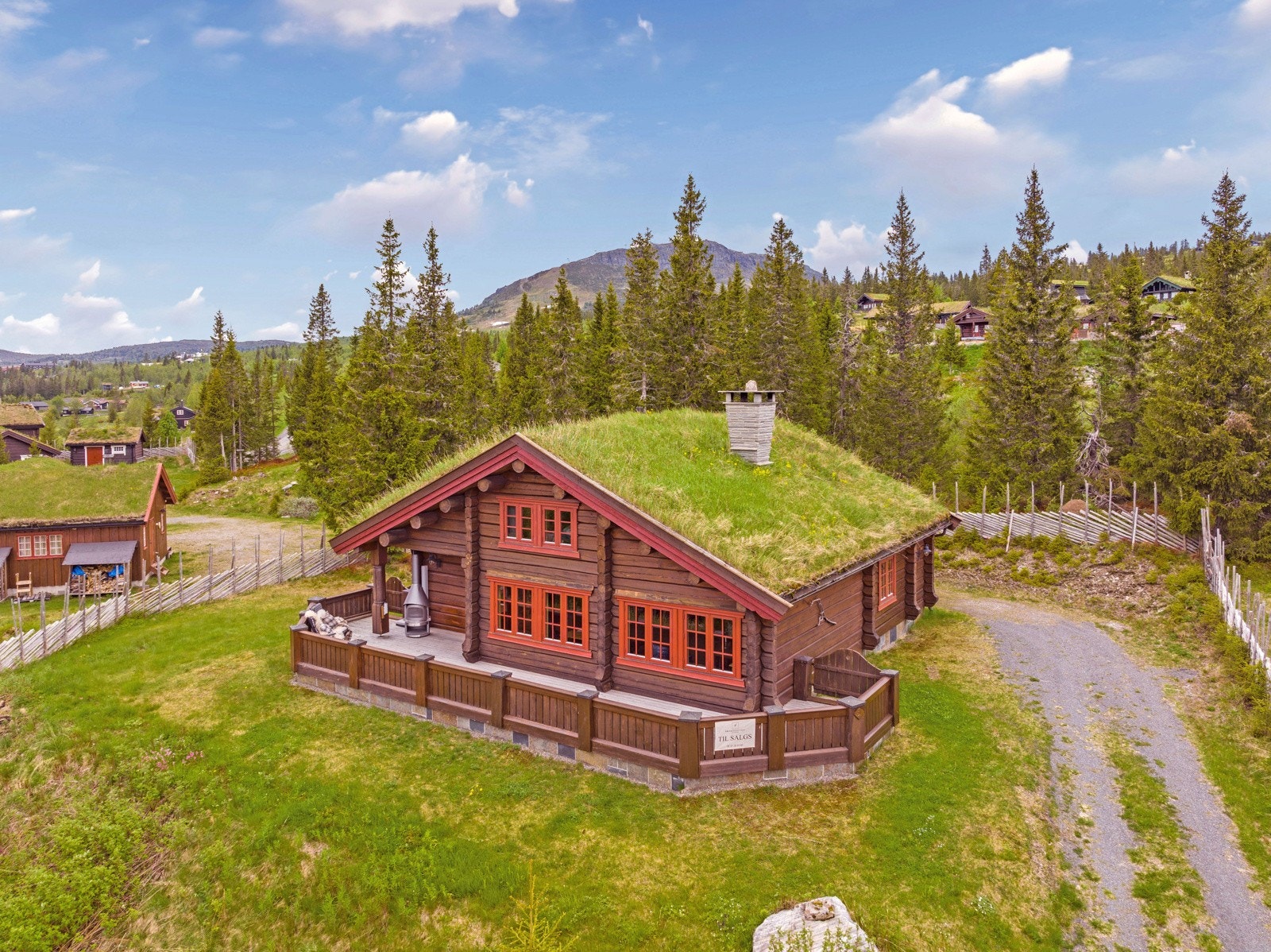 En tiltalende tømmerhytte med attraktiv beliggenhet på Skeikampen Galleribilde