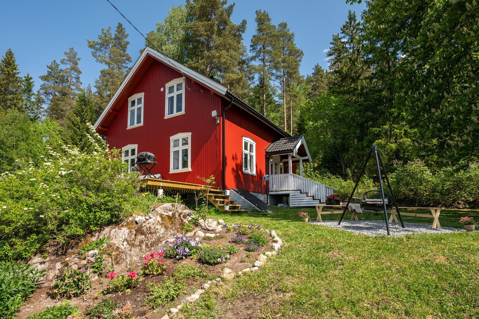 Aktiv Eiendom har gleden av å presentere Fremstetjernveien 165. Galleribilde