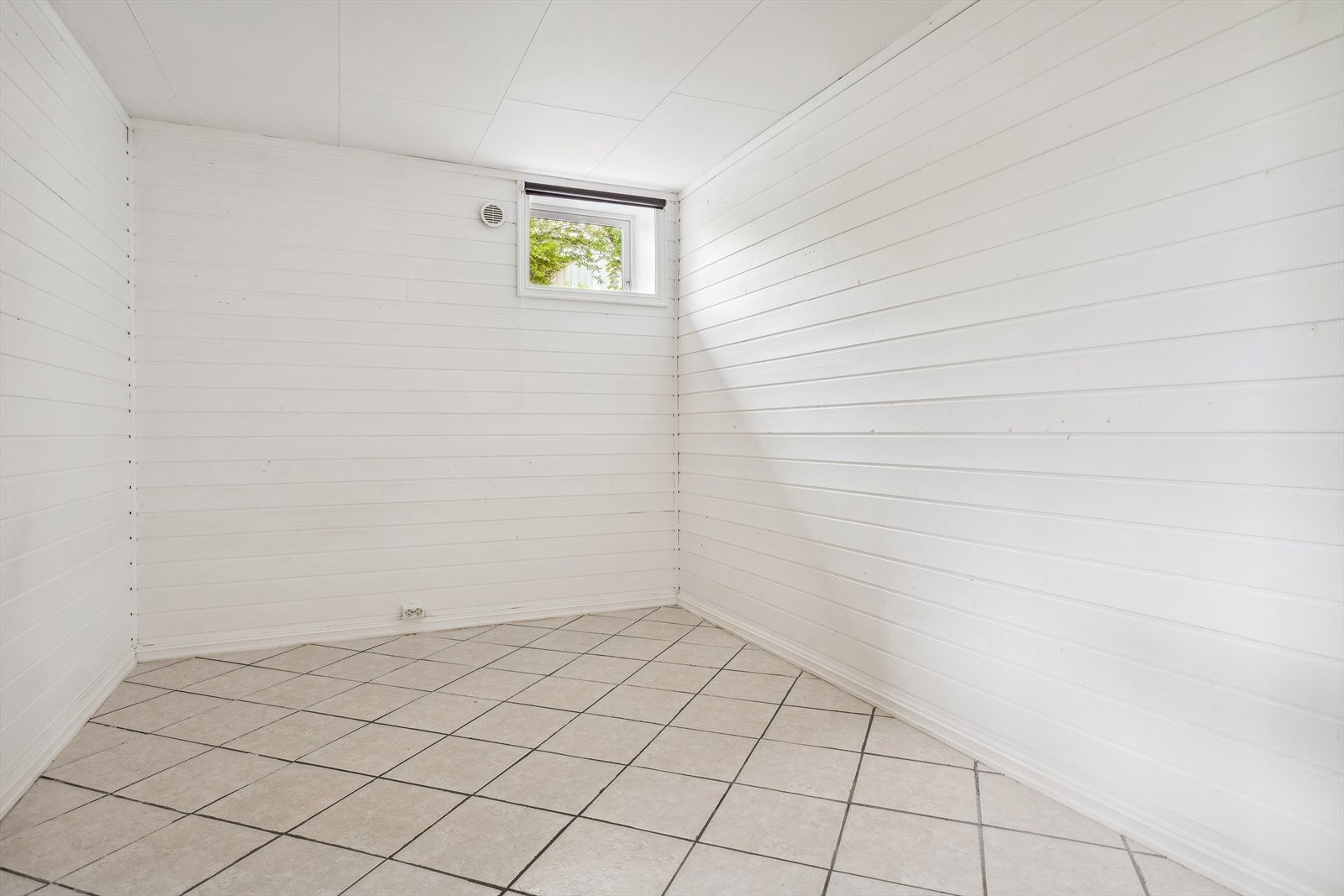 Soverommene måler ca 8 m² og 10 m² Galleribilde