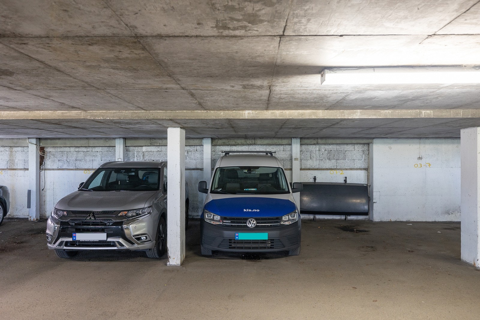 Med leiligheten medfølger leie av parkeringsplass i garasjeanlegg i Landingsveien 14 på øvre plan. Se salgsoppgave for mer info. Galleribilde
