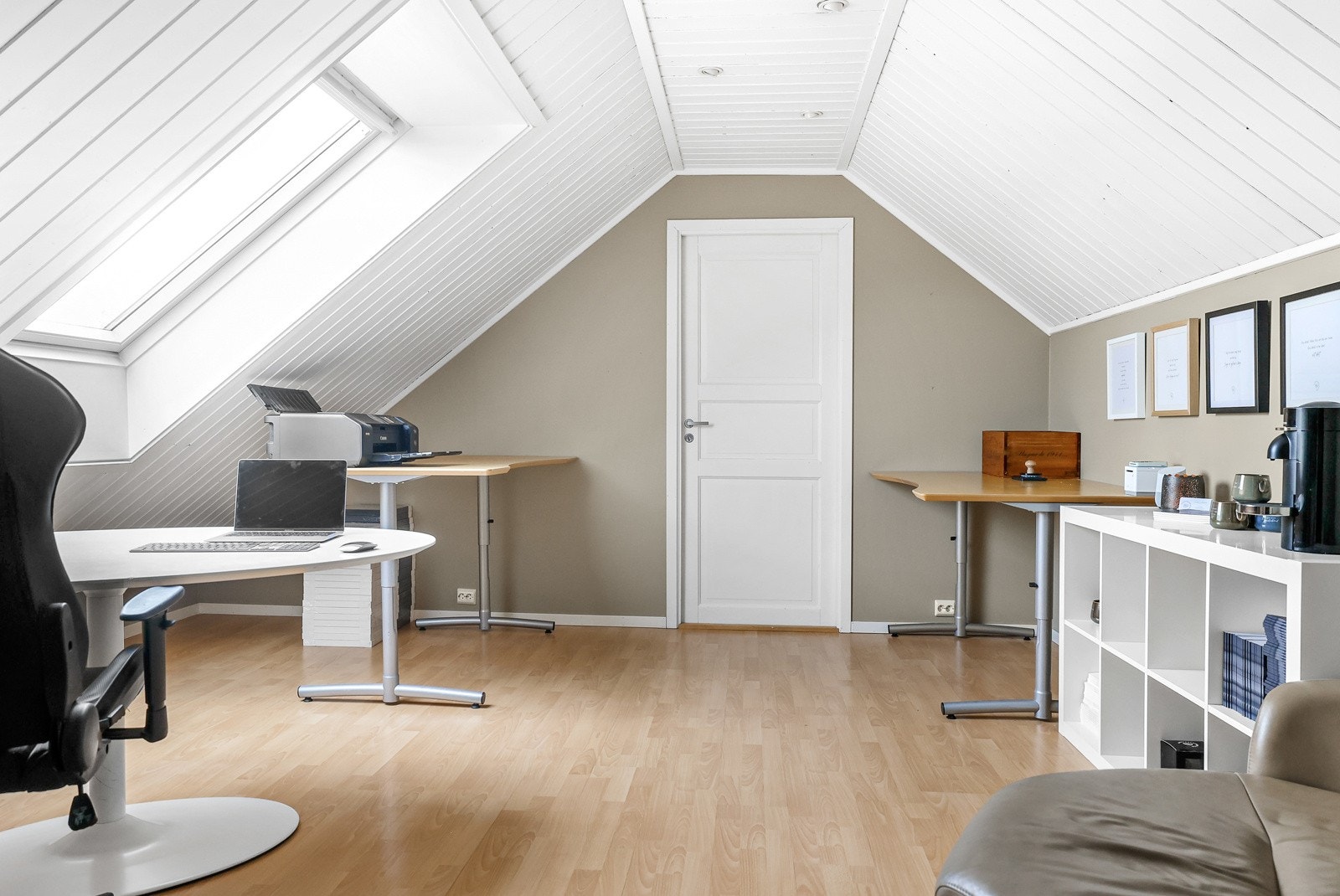Loftstue / arbeidsrom (godkjent som "hems") Galleribilde