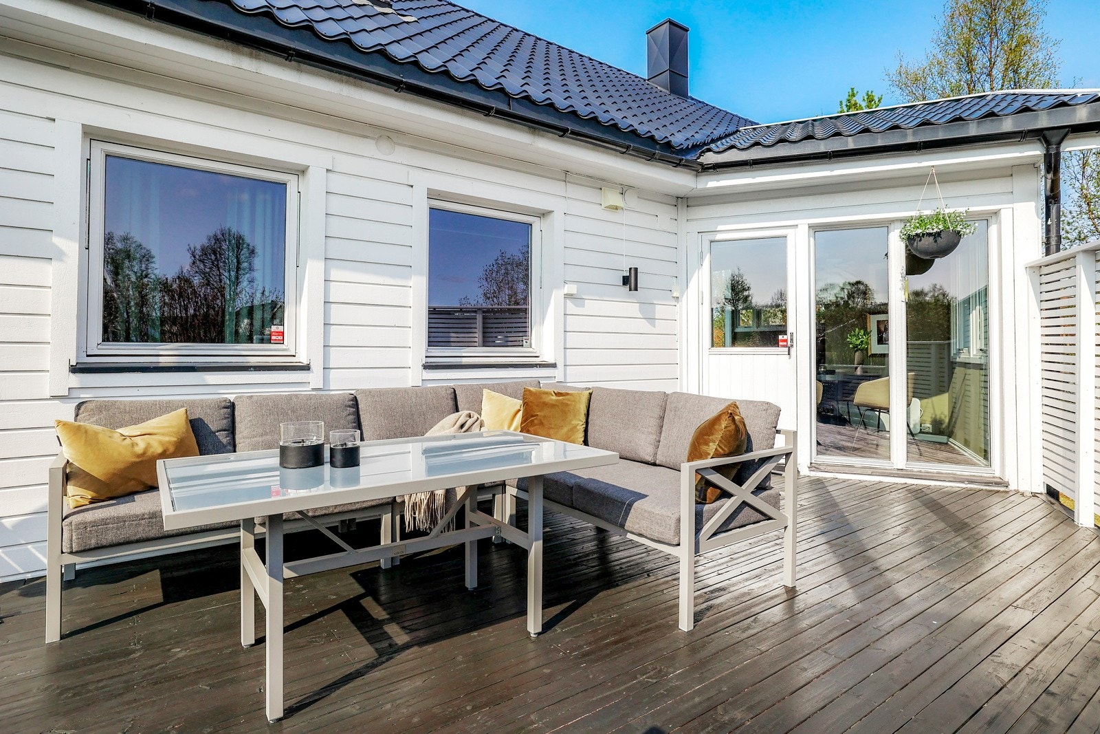 Solrik terrasse Galleribilde