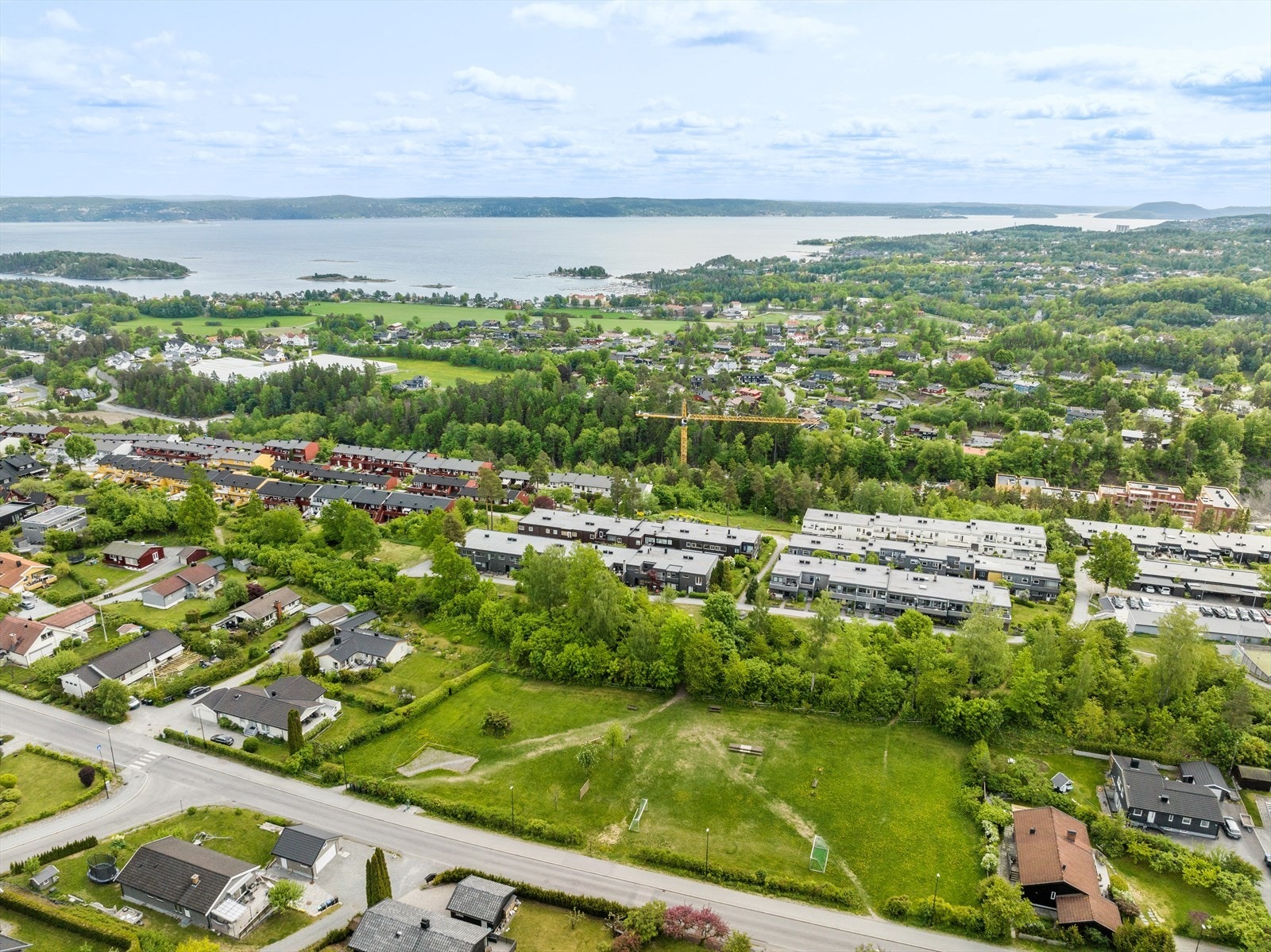 Området har alt en barnefamilie kan ønske i umiddelbar nærhet. Galleribilde
