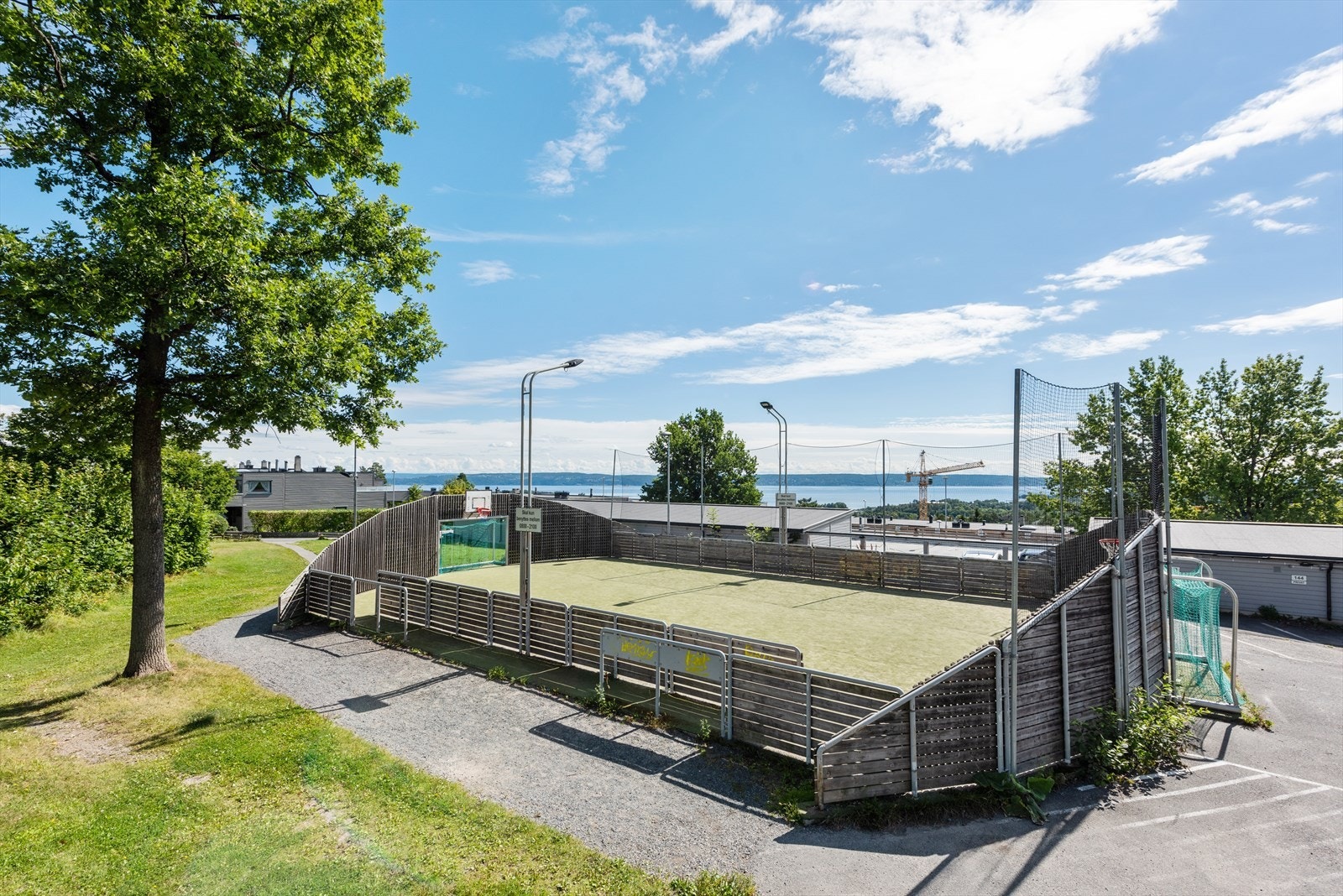 Området har alt en barnefamilie kan ønske i umiddelbar nærhet. Galleribilde