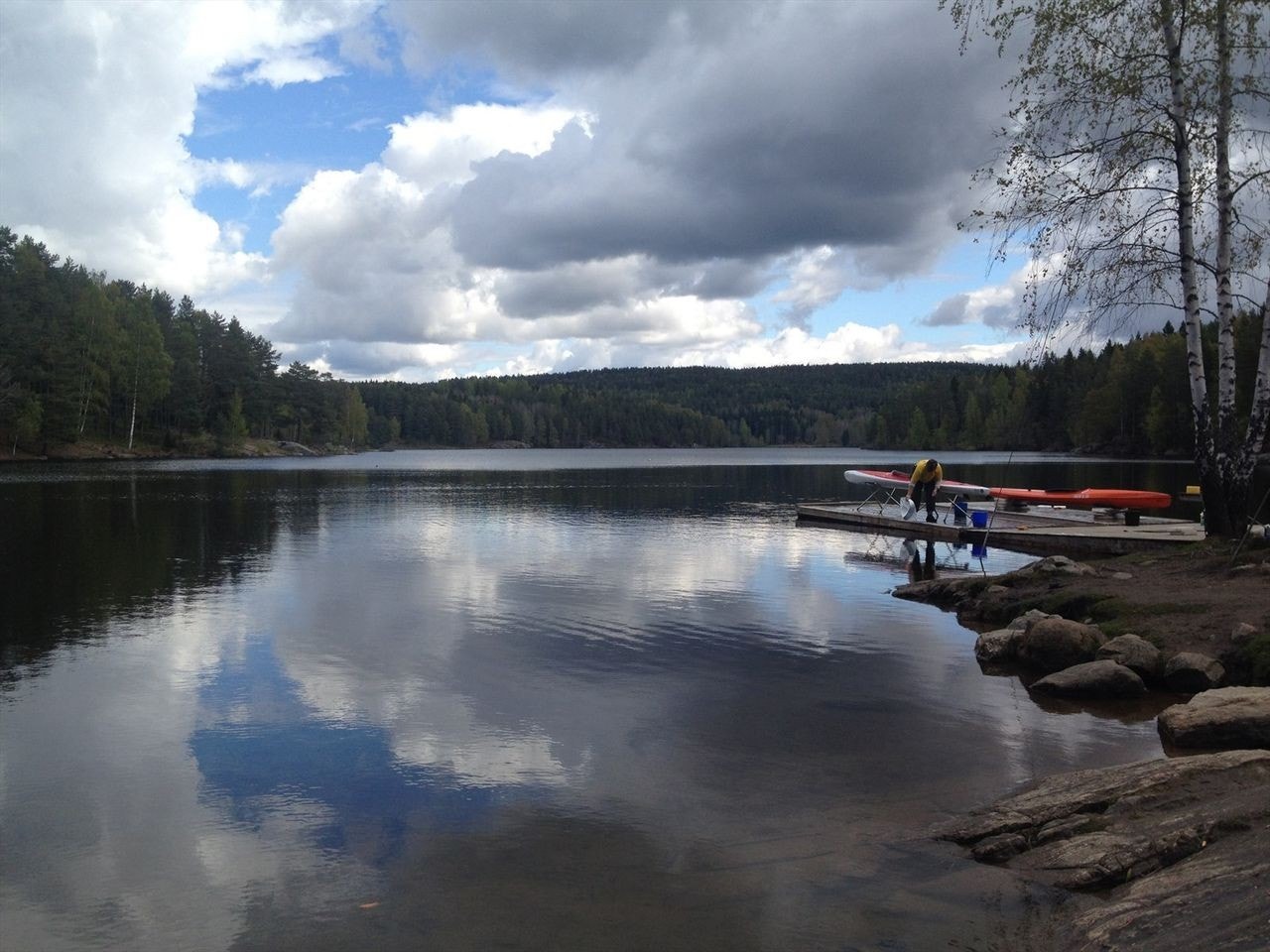 Ved Rustadsaga har Nøklevann ro- og padleklubb båter du kan låne om du er medlem. Galleribilde