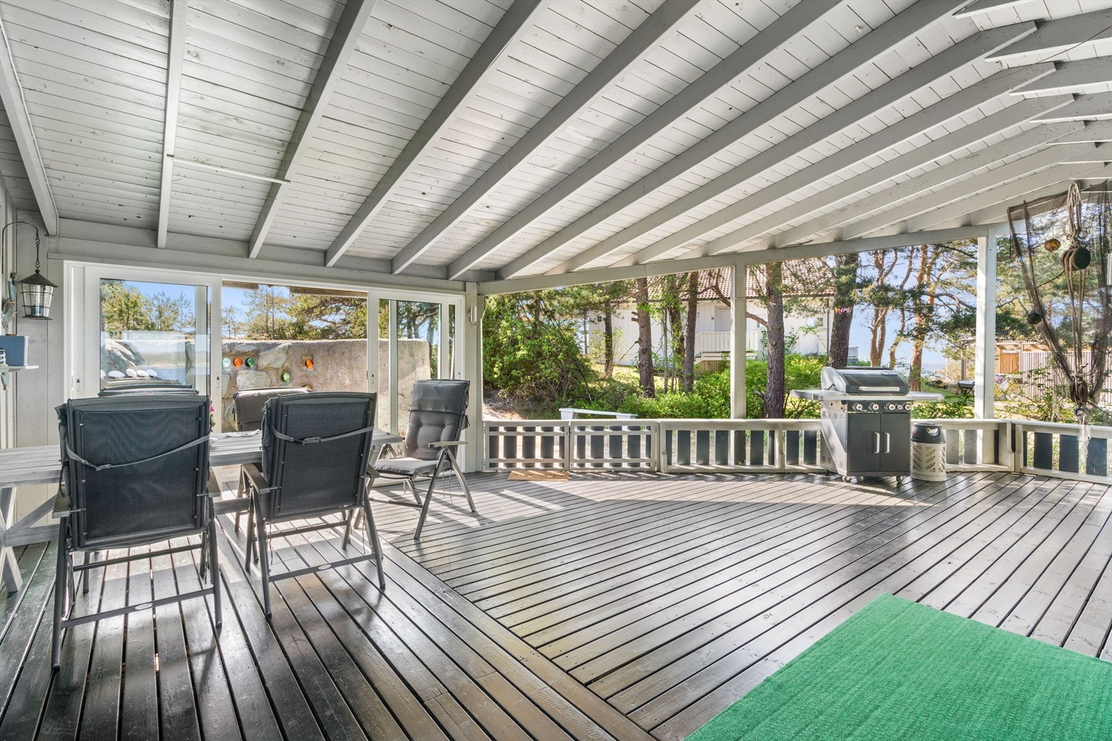 Naturlig vegetasjon begrenser innsyn fra omgivelsene. Galleribilde