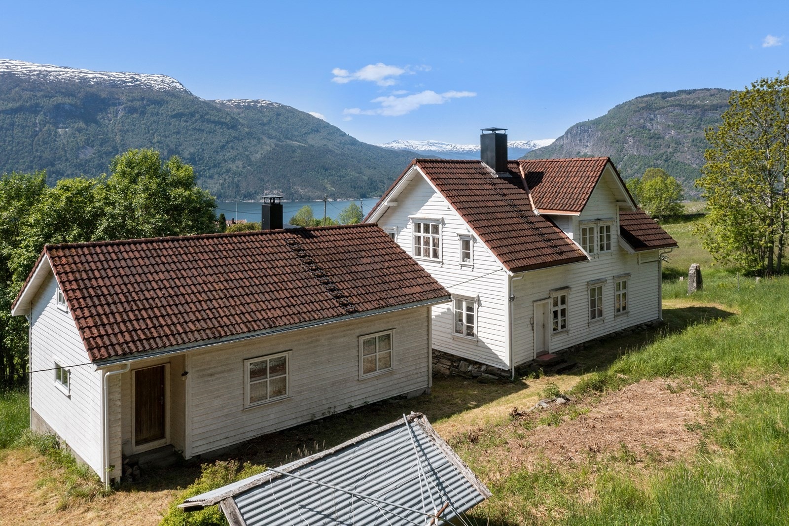 Bustadhusa på eigedomen er i dag av slik standard at det berre kan brukast som sommarhus Galleribilde