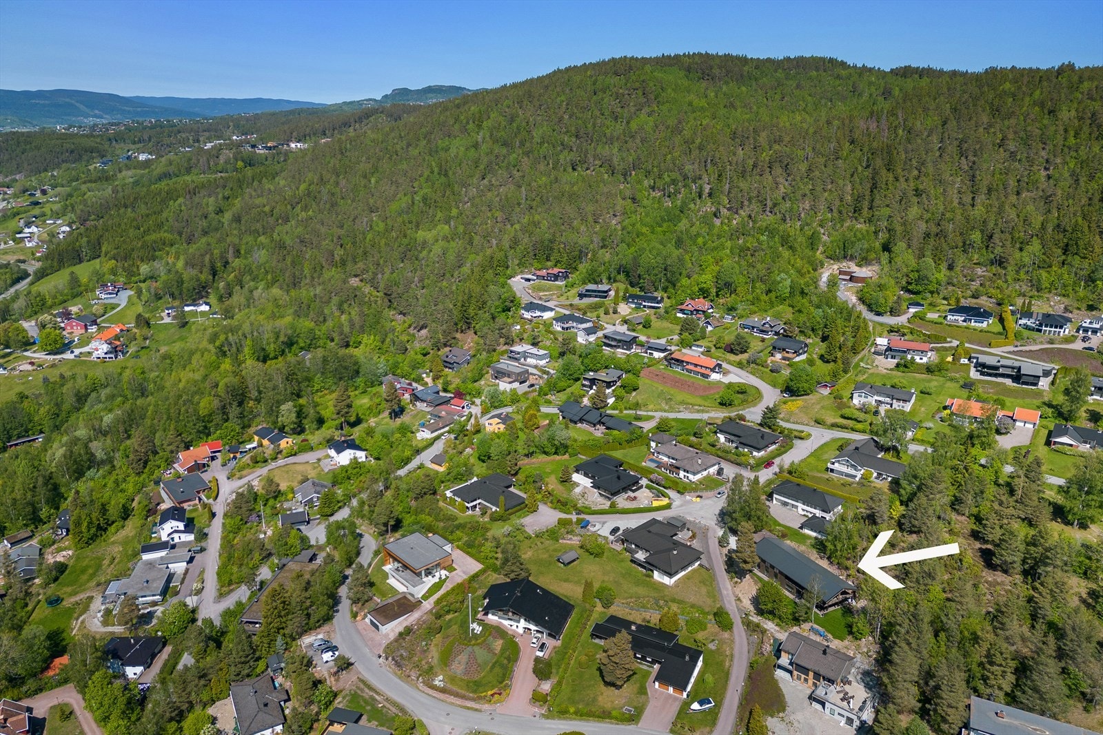 Fra huset er det direkte adkomst ut til flotte turområder Galleribilde