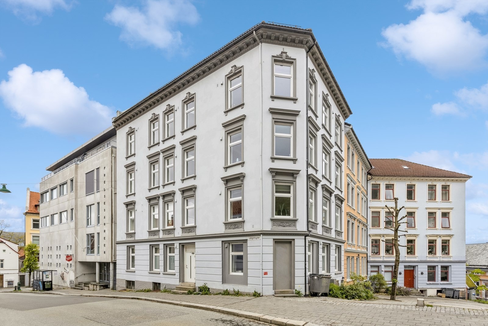 Velkommen til Ladegårsdgaten 10. Galleribilde