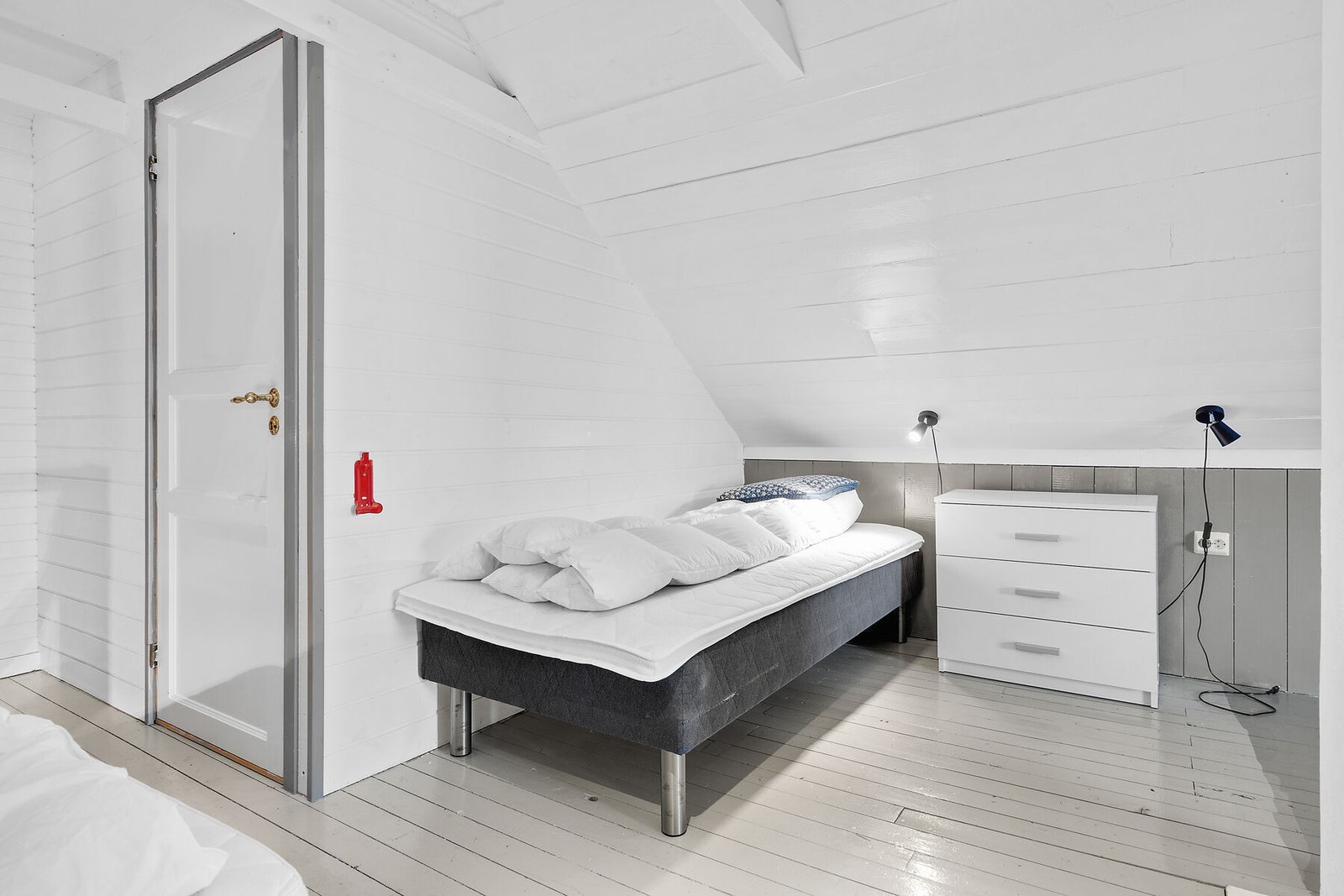 Soverom/loftstue. Galleribilde