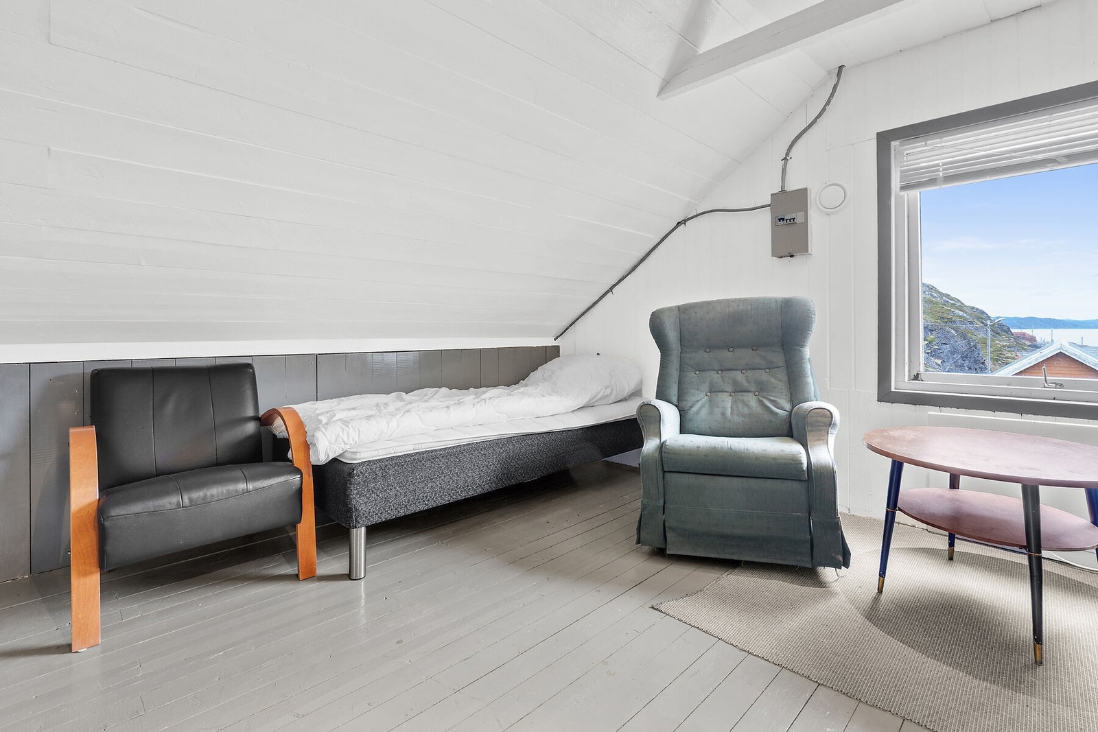 Soverom/loftstue. Galleribilde