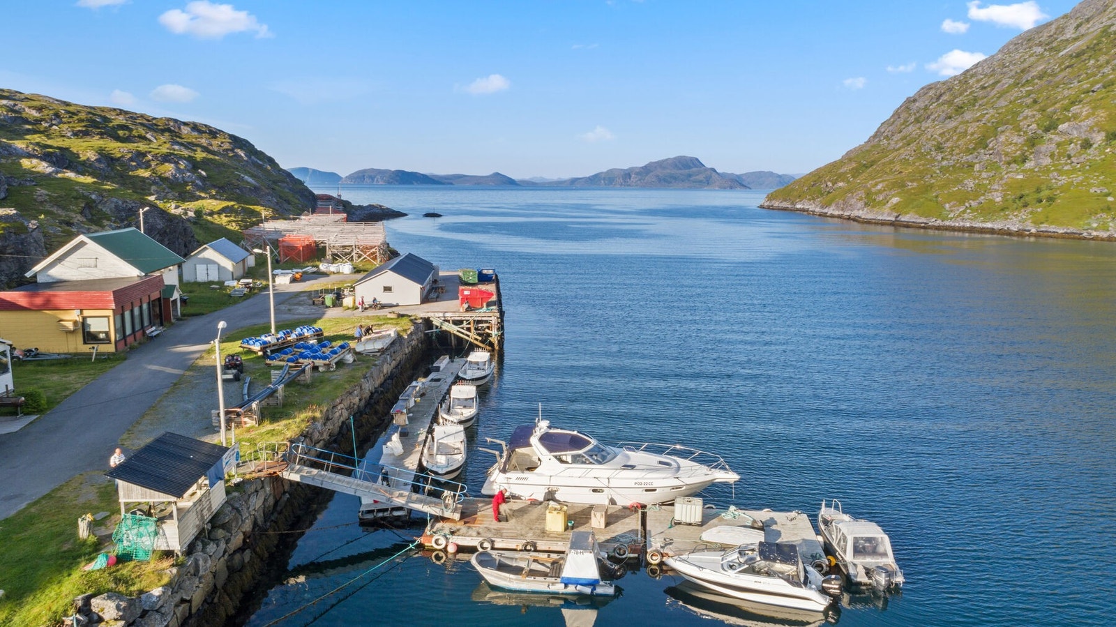 Kårhamnveien 6 - Båtforbindelse til Hammerfest. Galleribilde