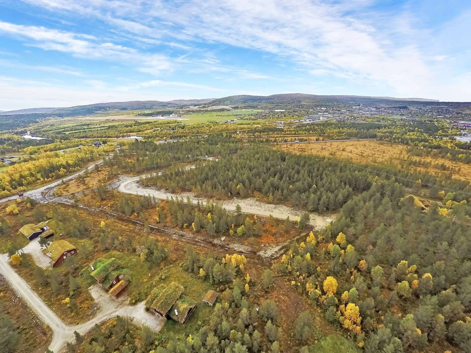 Heimdal Eiendomsmegling AS ønsker deg velkommen til Håneset hyttefelt - Ingen klausul fra utbygger - altså fritt valg av hyttetype og leverandør. Galleribilde