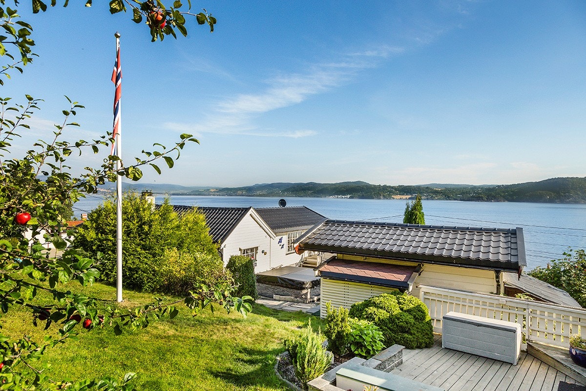 Flott utsikt og meget solrik beliggenhet. Galleribilde