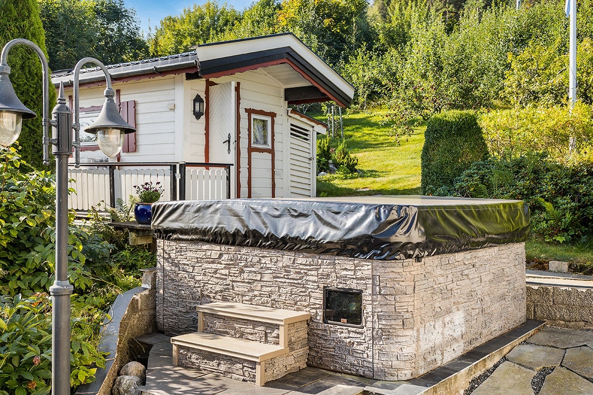 Jaccuzien kan nytes både sommer som vinter. Galleribilde