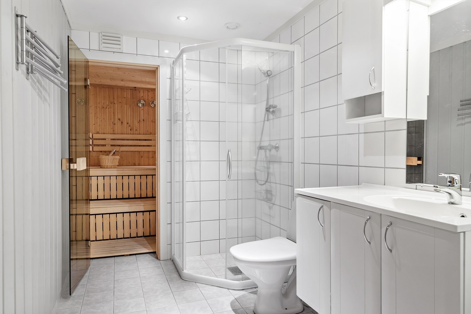 Bad med adkomst til badstue Galleribilde