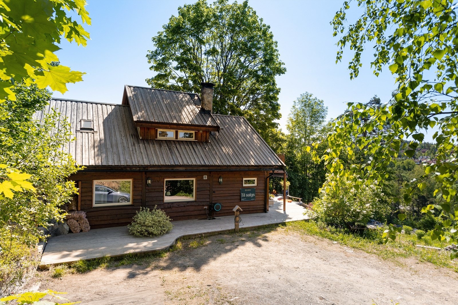 God plass til parkering på egen tomt. Galleribilde