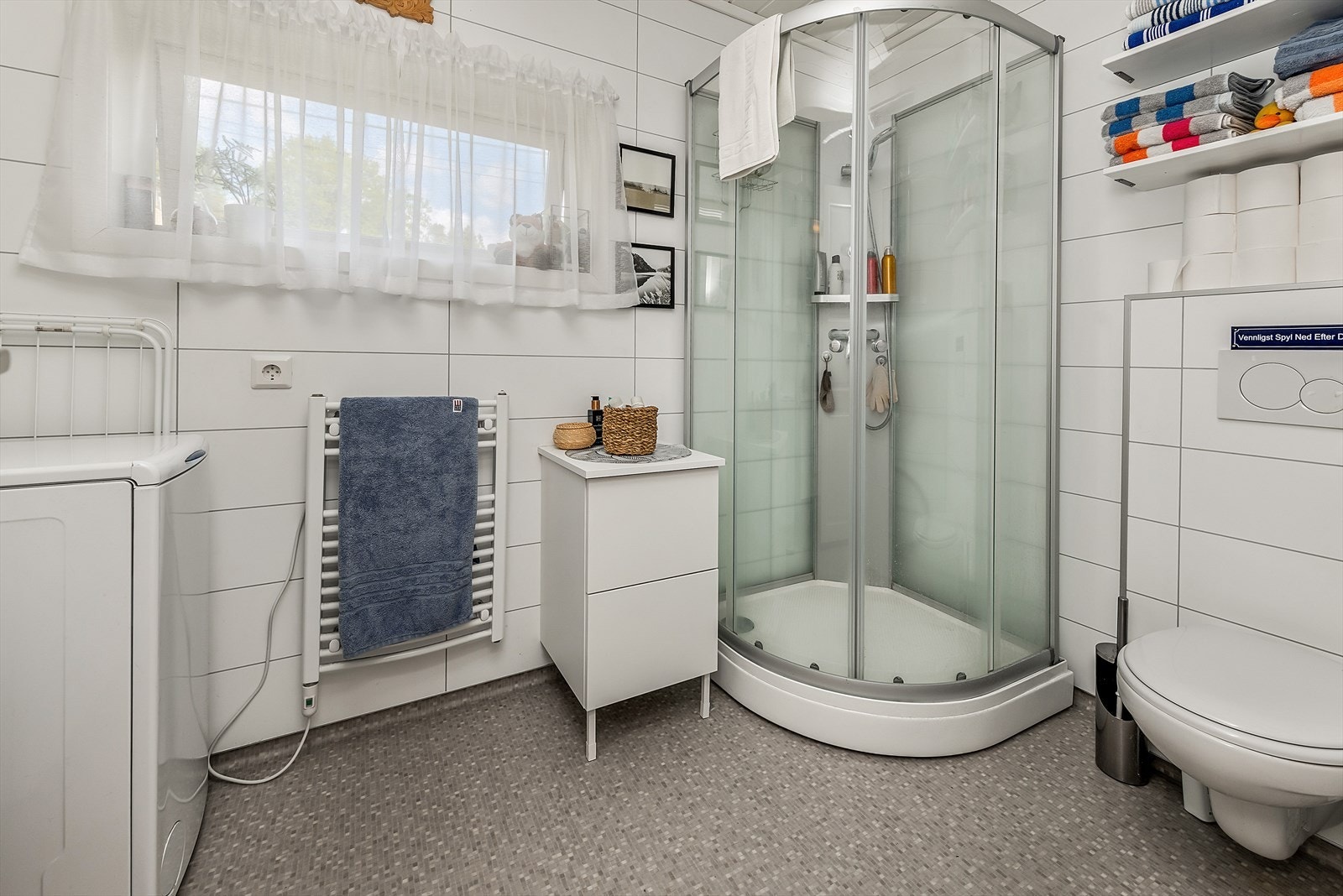 Opplegg for vaskemaskin. Galleribilde