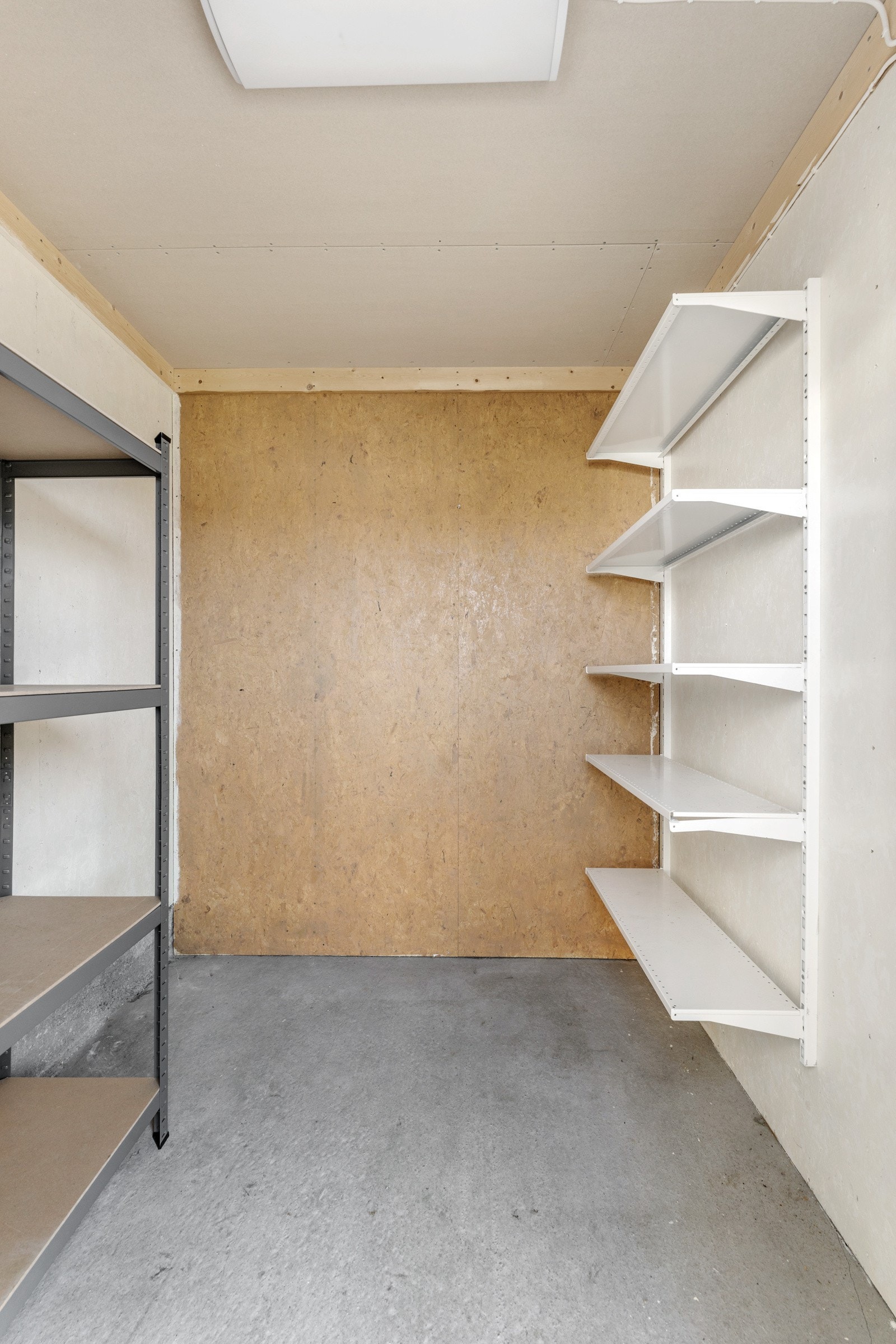 Bod i garasjeanlegg Galleribilde