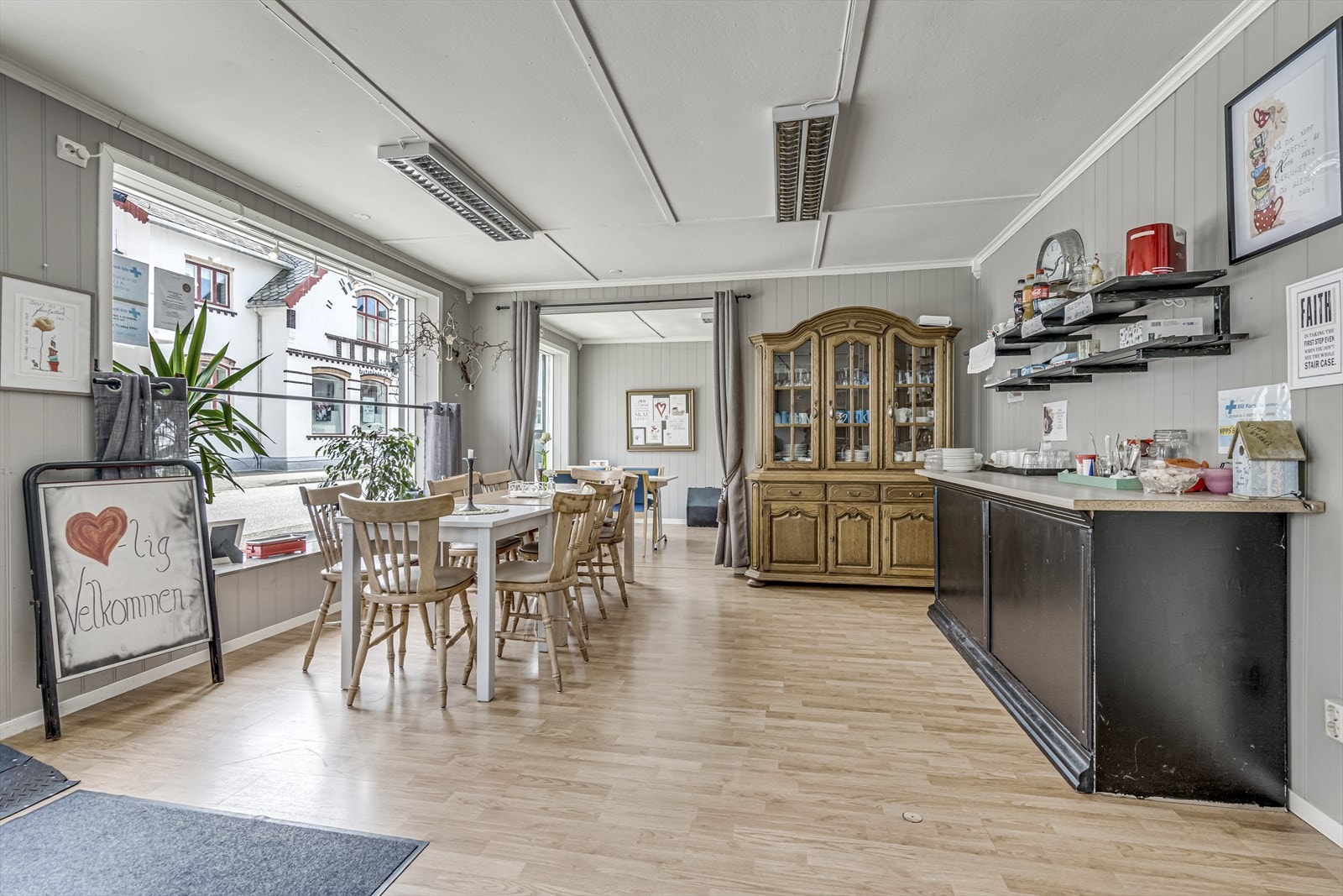 Forretningslokale- Café Galleribilde
