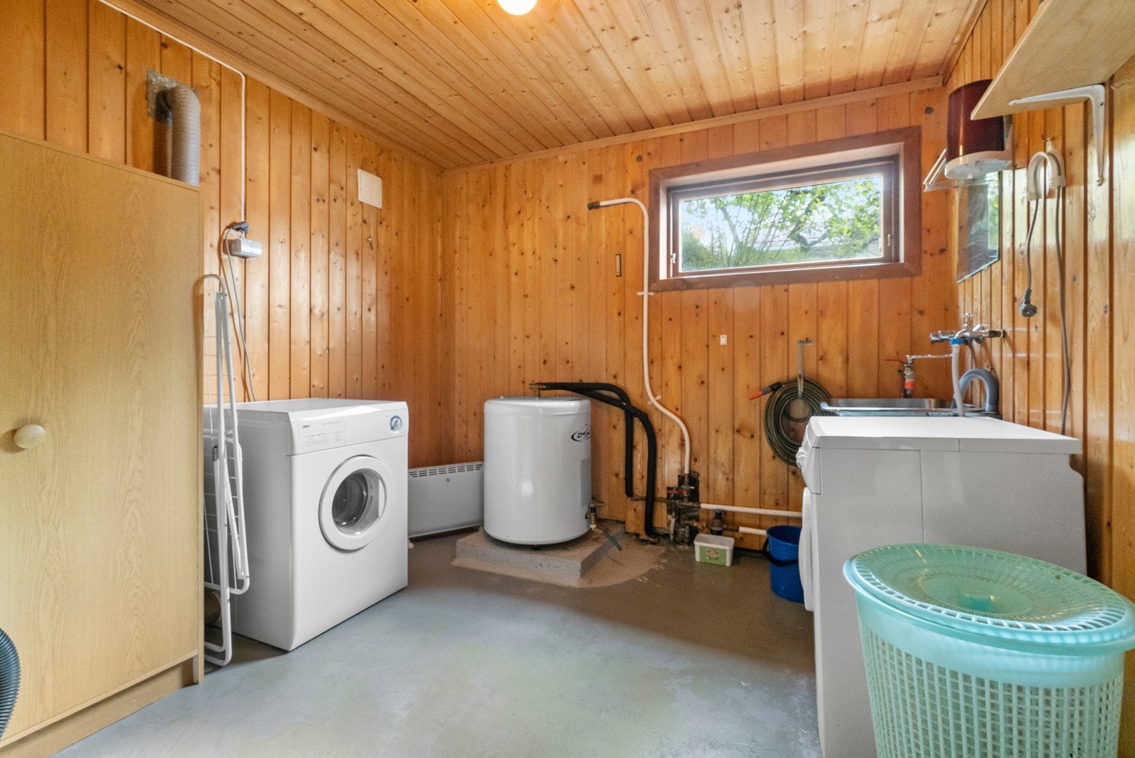 Vaskerom Galleribilde