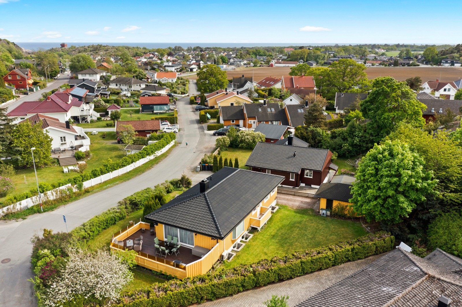 Leinæs & Partners v/Anders Fremmerlid Glasø har gleden av å presentere Vardeveien 52! Galleribilde