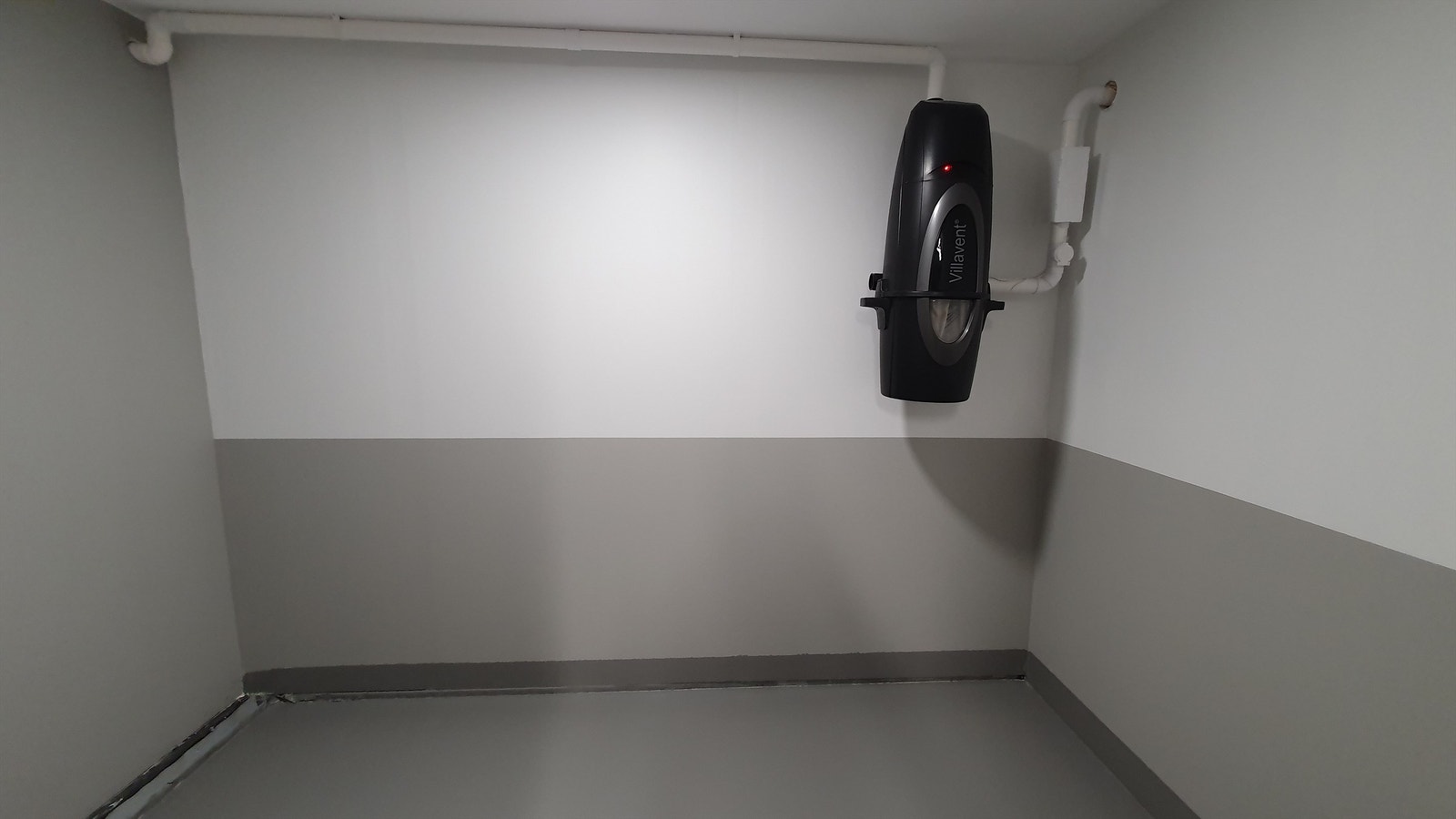 Bod i tilknytning til garasje. Galleribilde