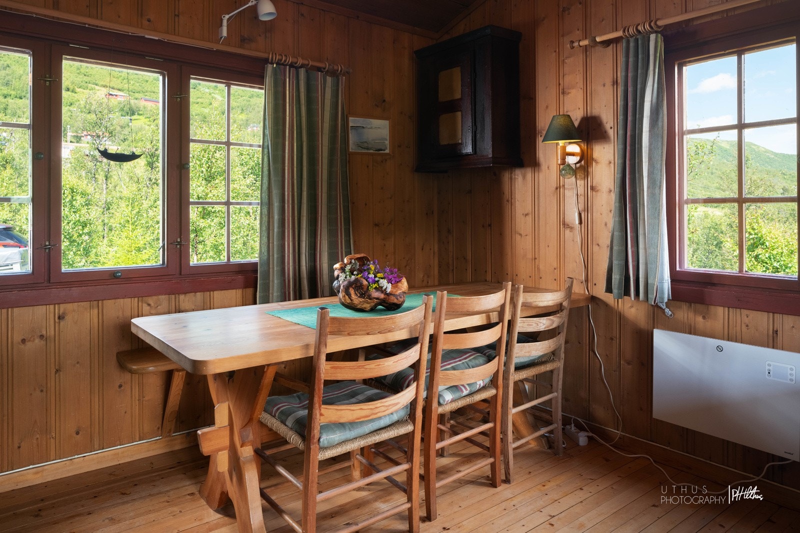 I stuen er det også plass til spisestue Galleribilde